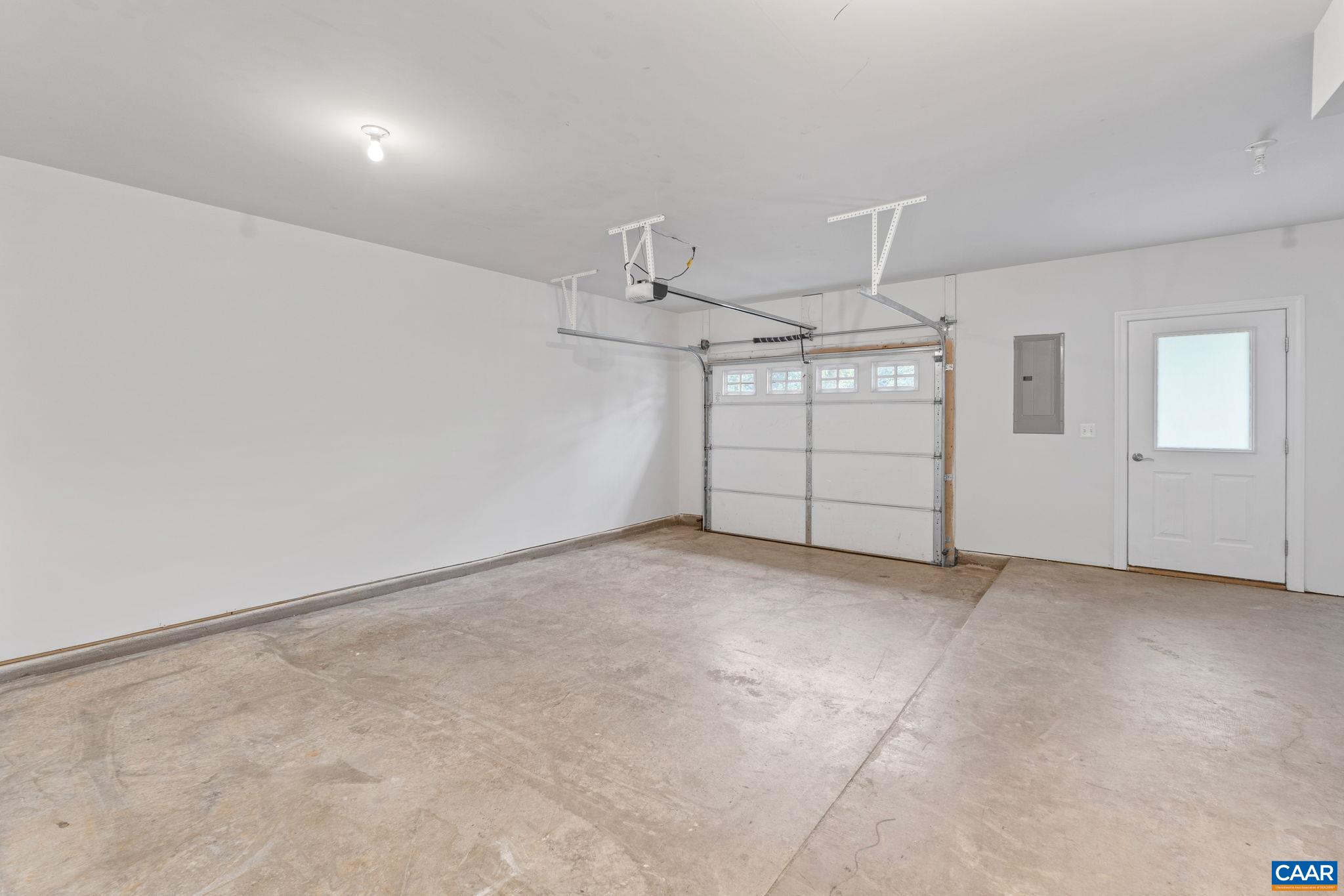 1277 HADEN PL