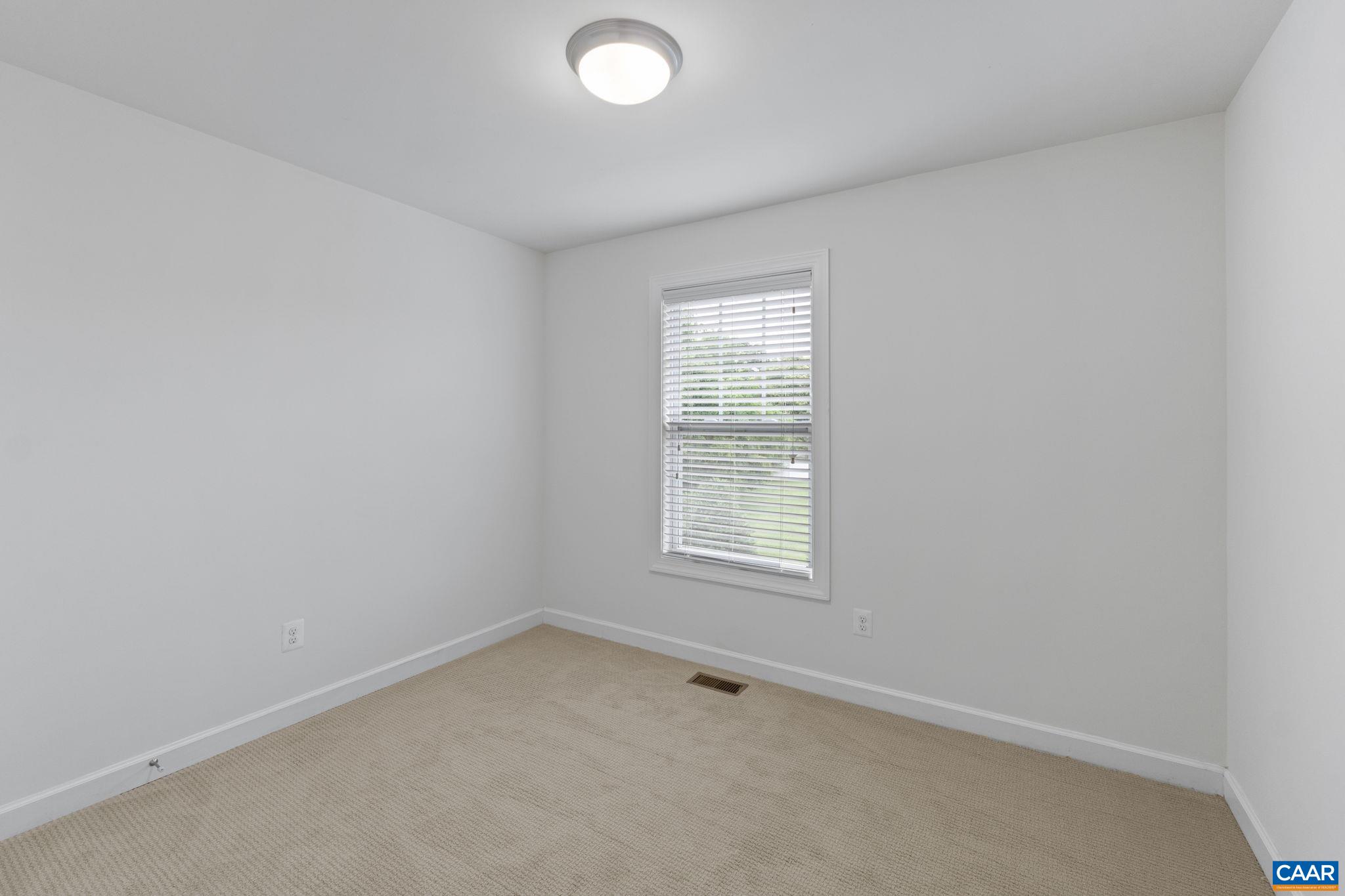 1277 HADEN PL