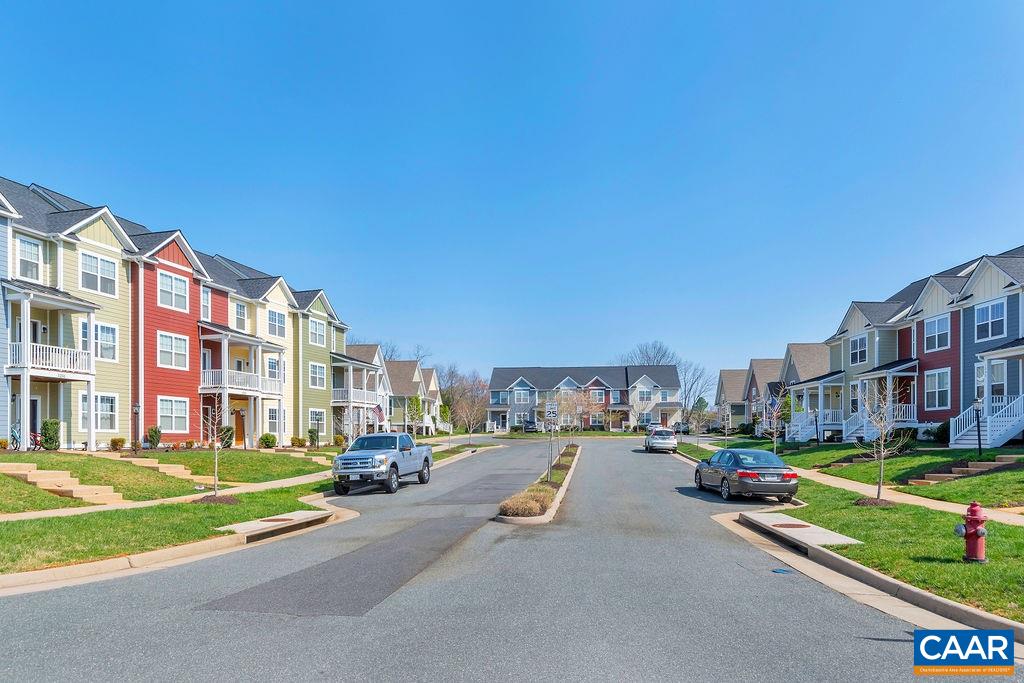 1277 HADEN PL