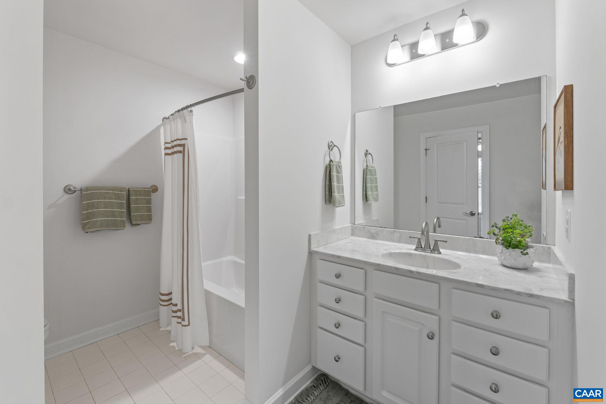 1277 HADEN PL