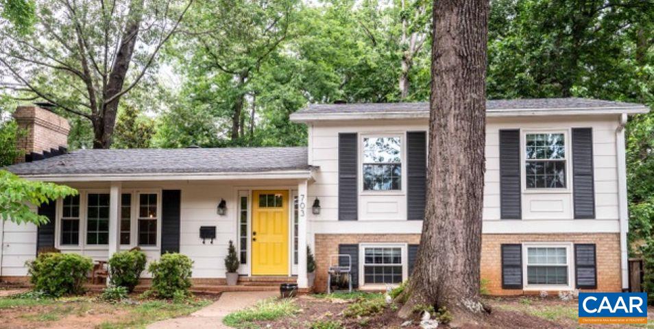703 SHAMROCK RD