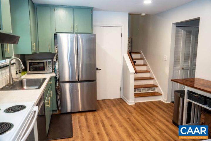 703 SHAMROCK RD
