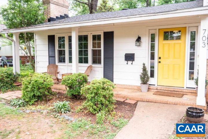 703 SHAMROCK RD