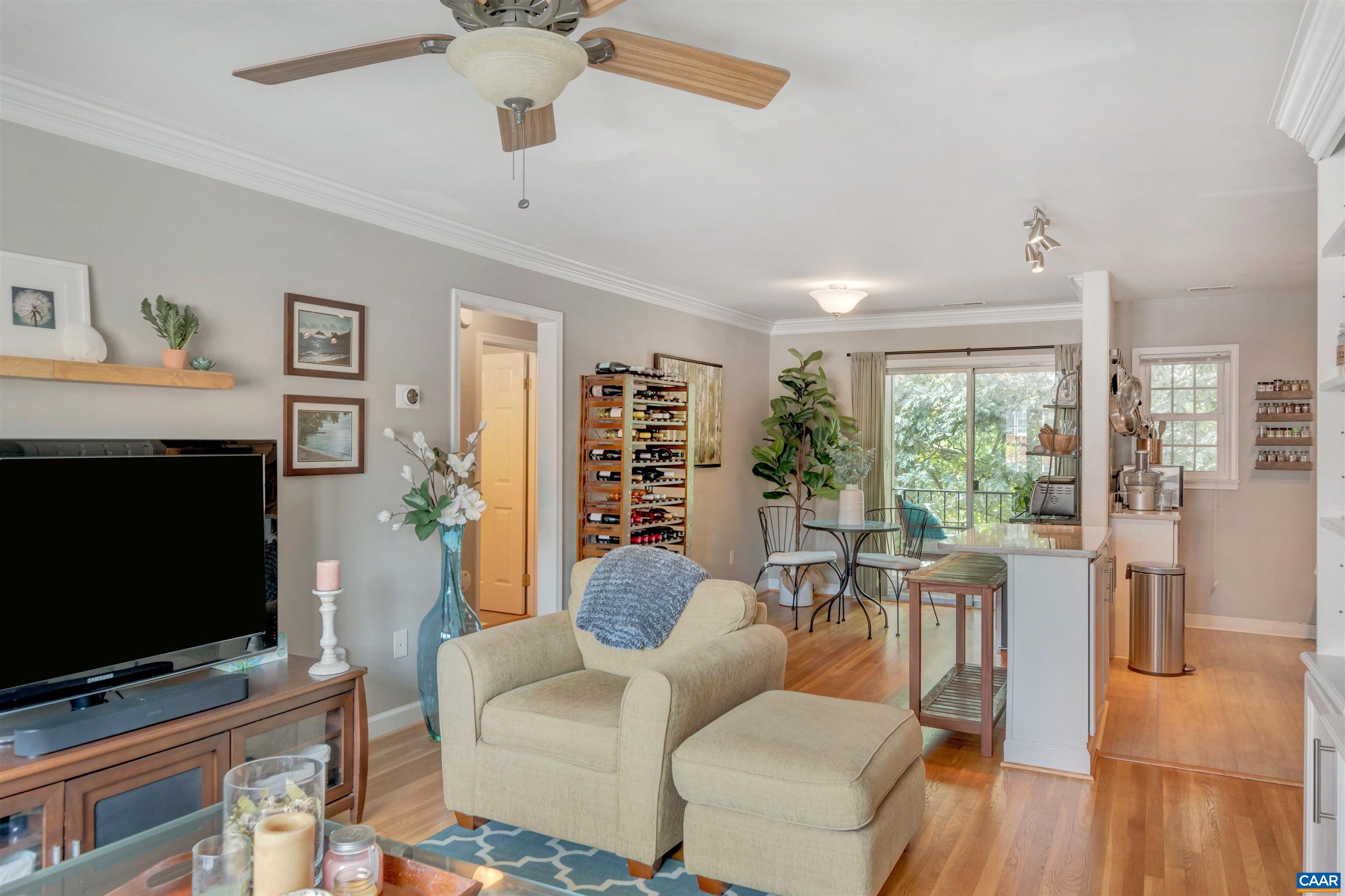 2421 BARRACKS PL Unit: 4