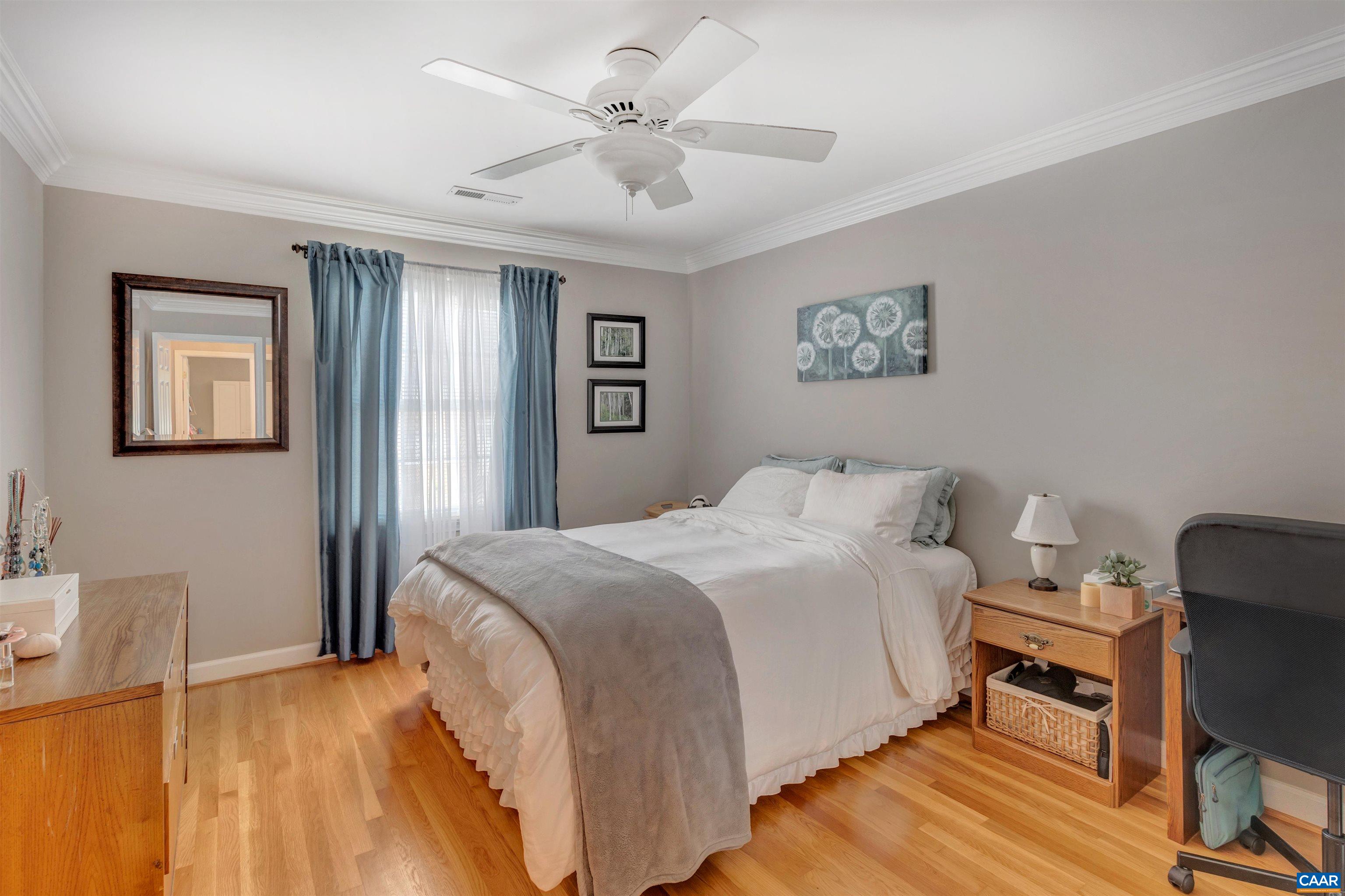 2421 BARRACKS PL Unit: 4