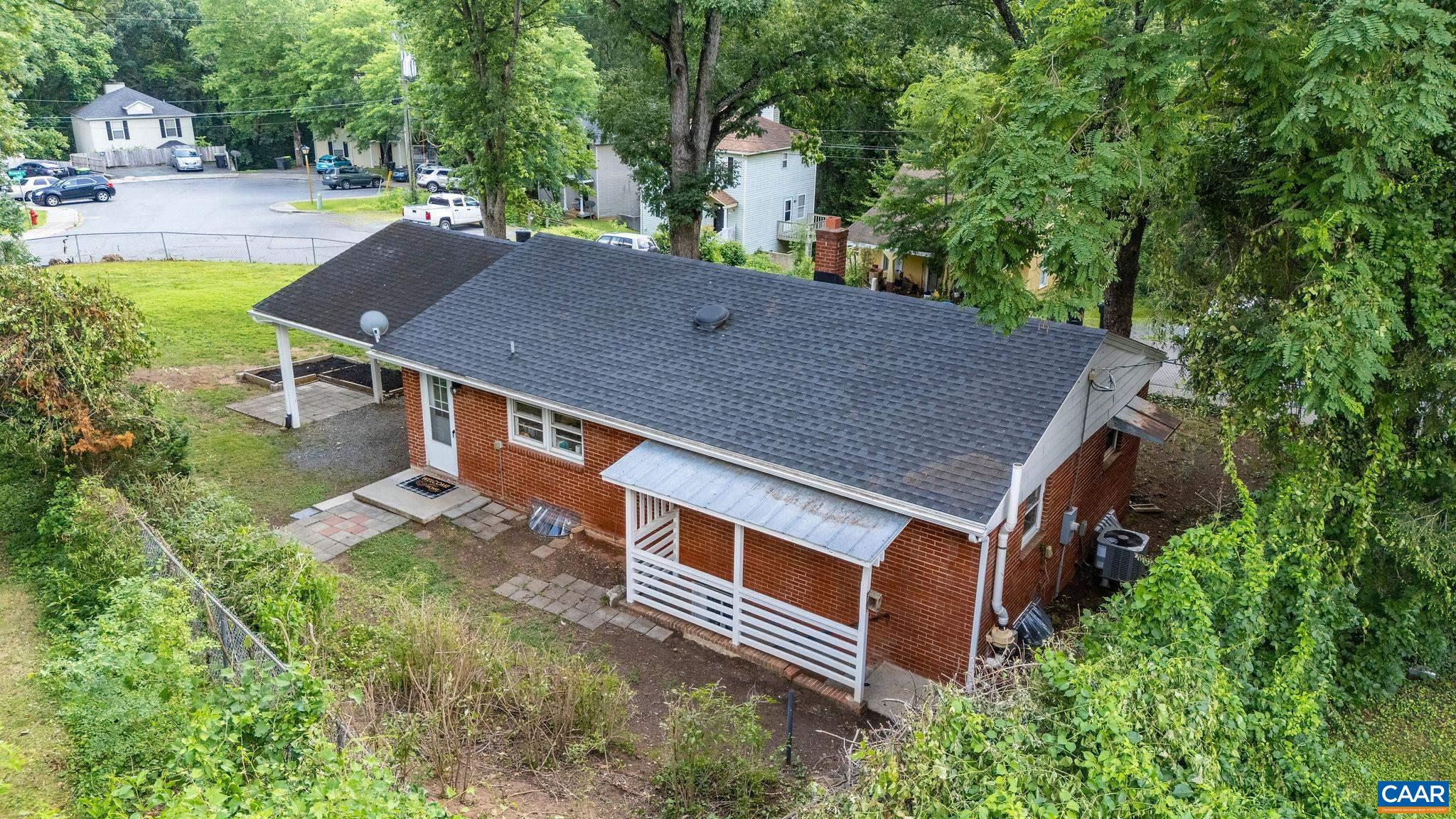 122 WESTERLY AVE