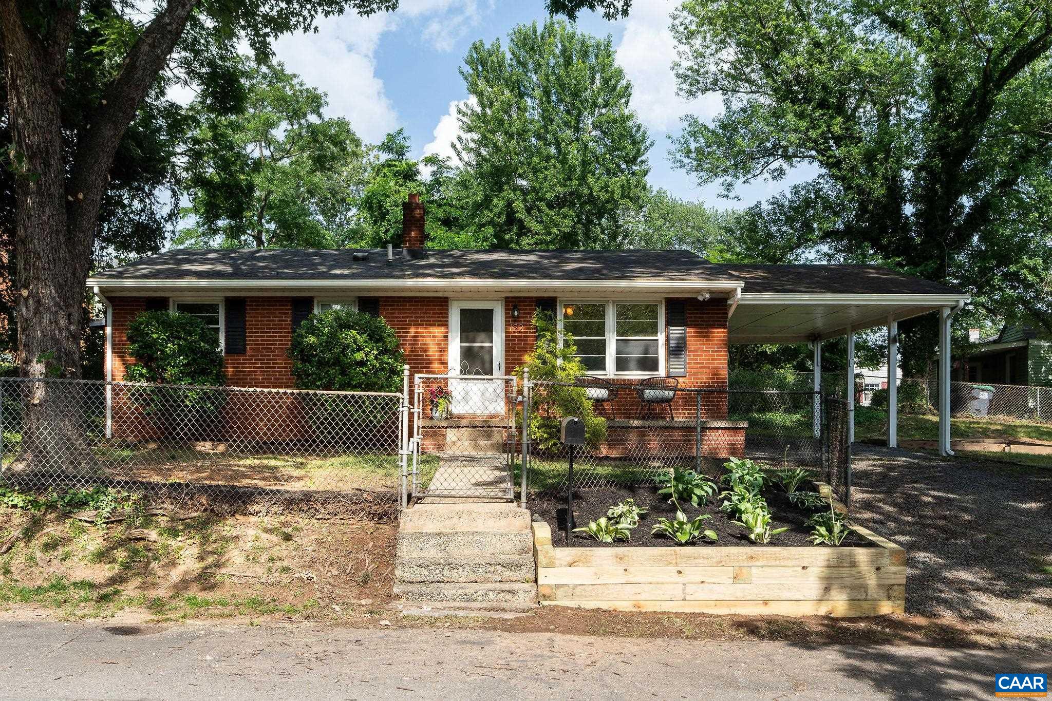 122 WESTERLY AVE