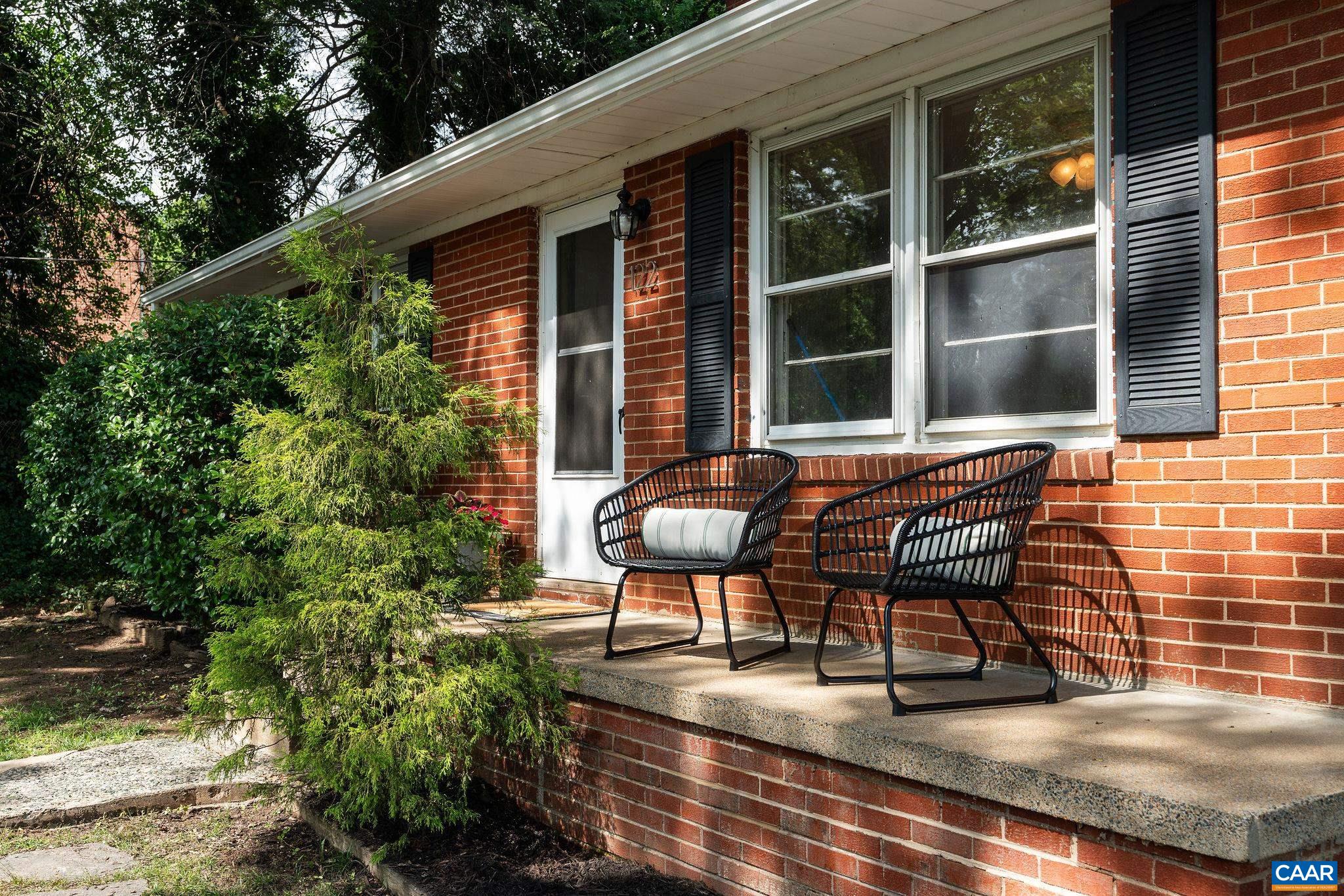 122 WESTERLY AVE