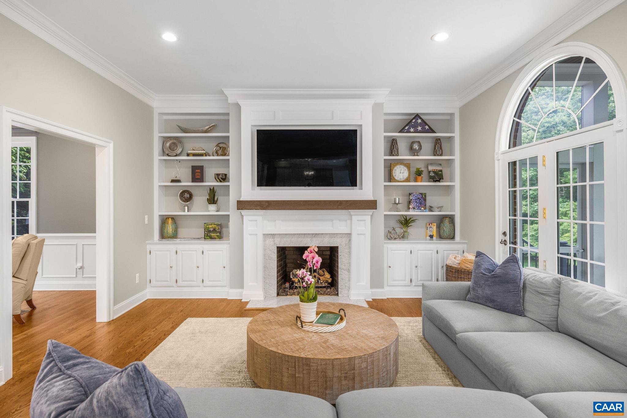 1387 Tattersall CT