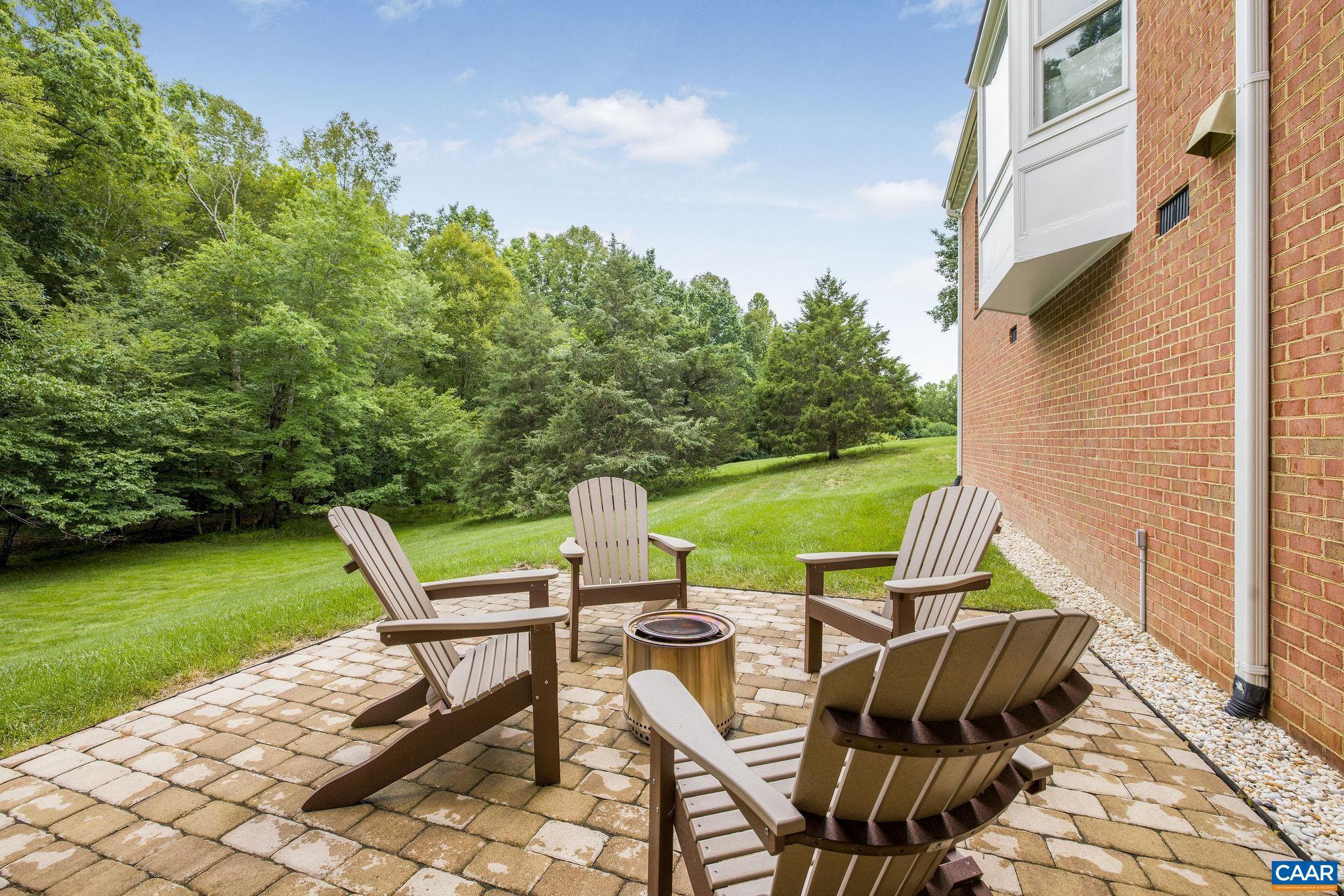 1387 Tattersall CT