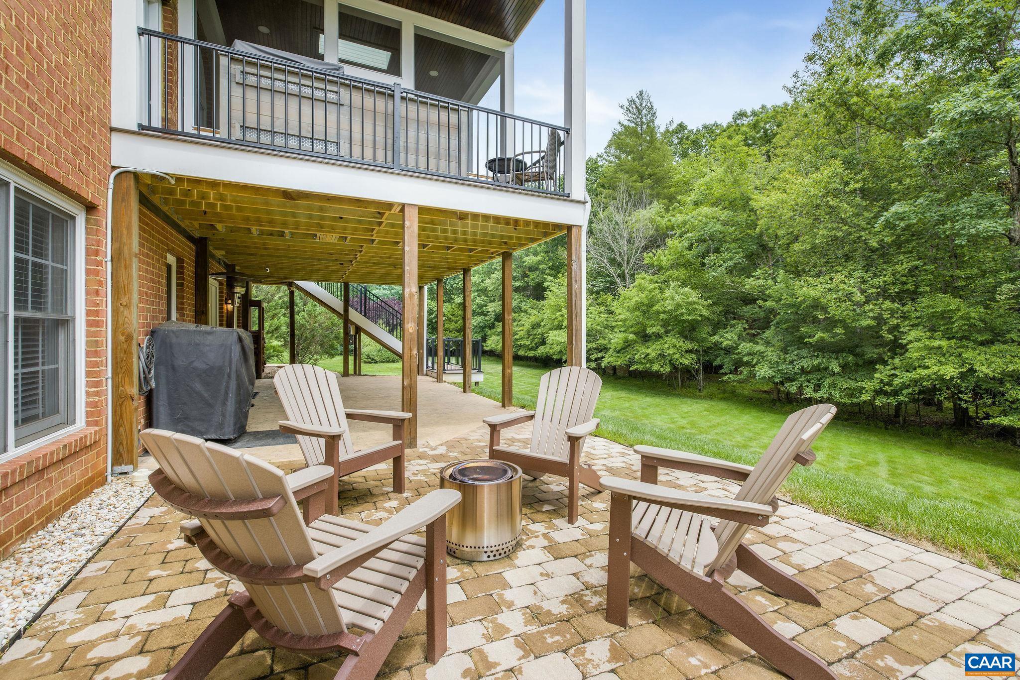 1387 Tattersall CT
