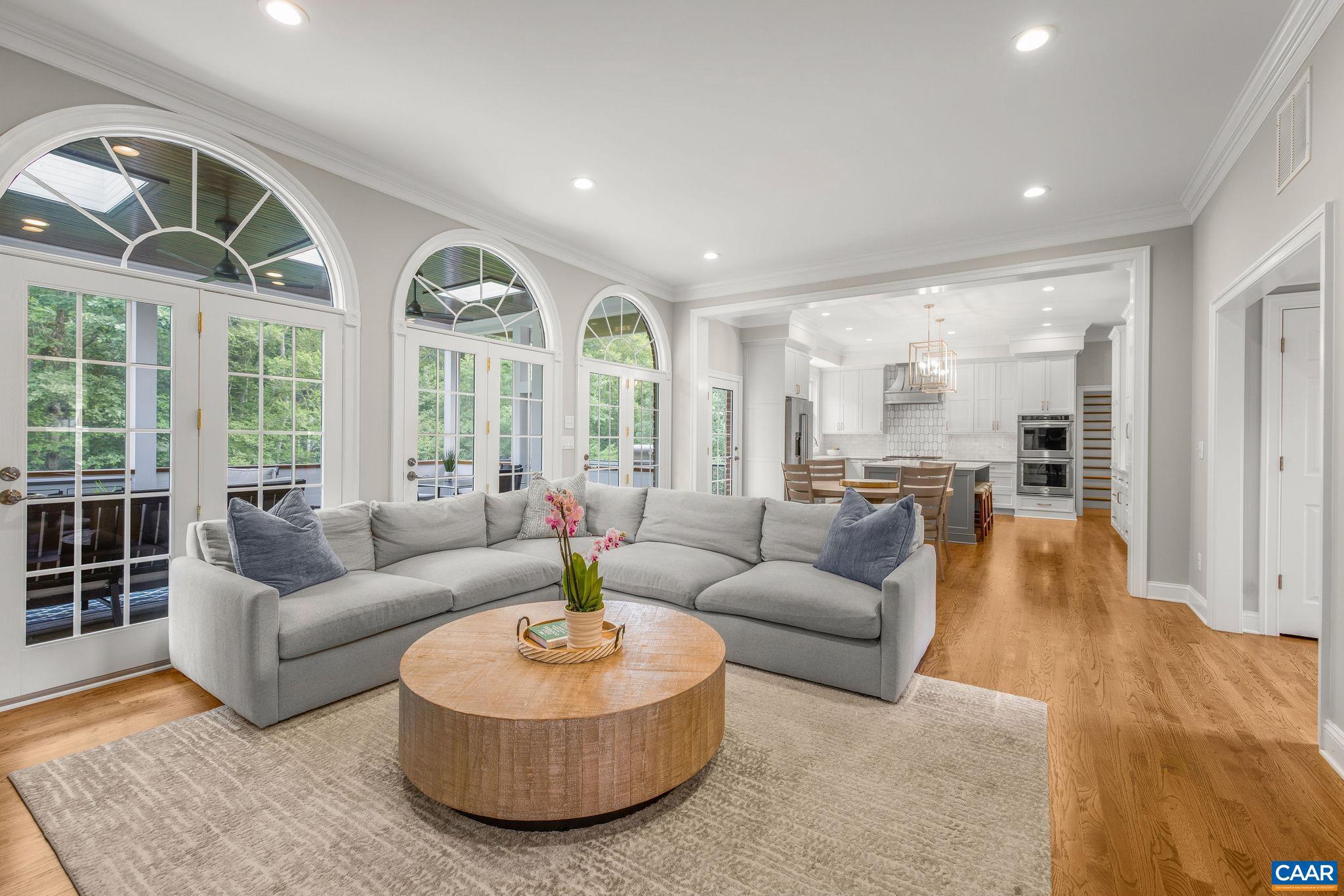 1387 Tattersall CT