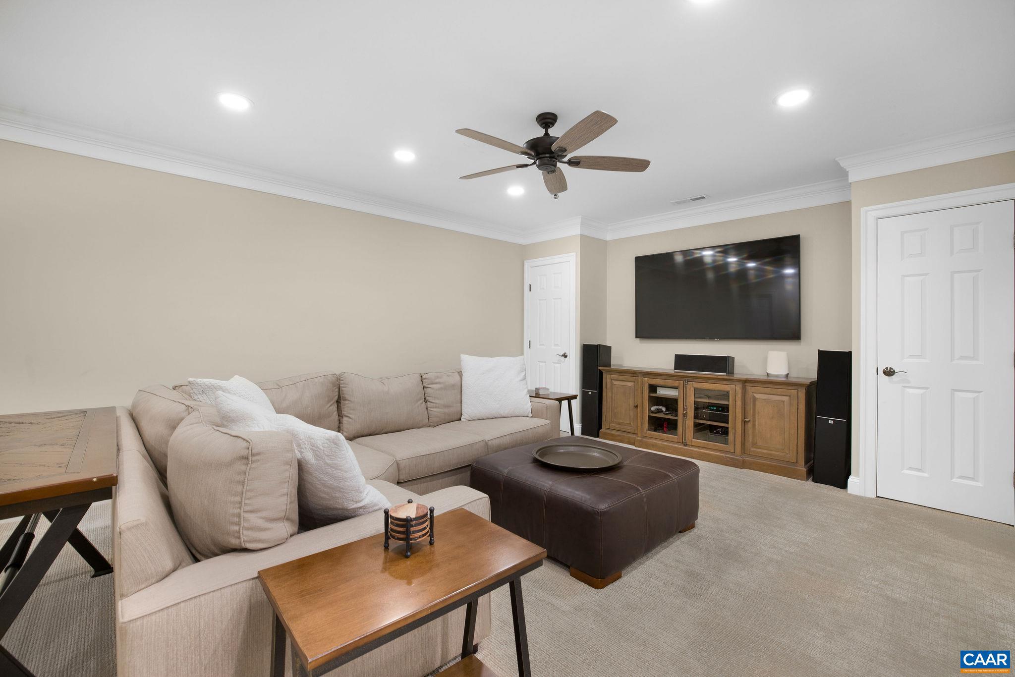 1387 Tattersall CT