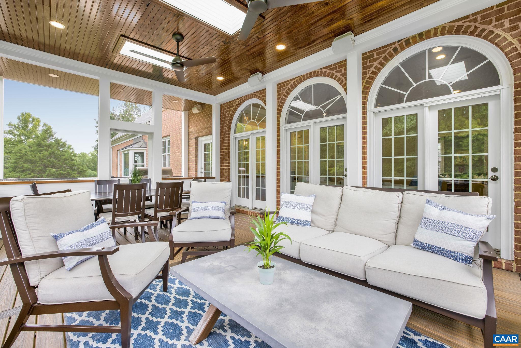 1387 Tattersall CT