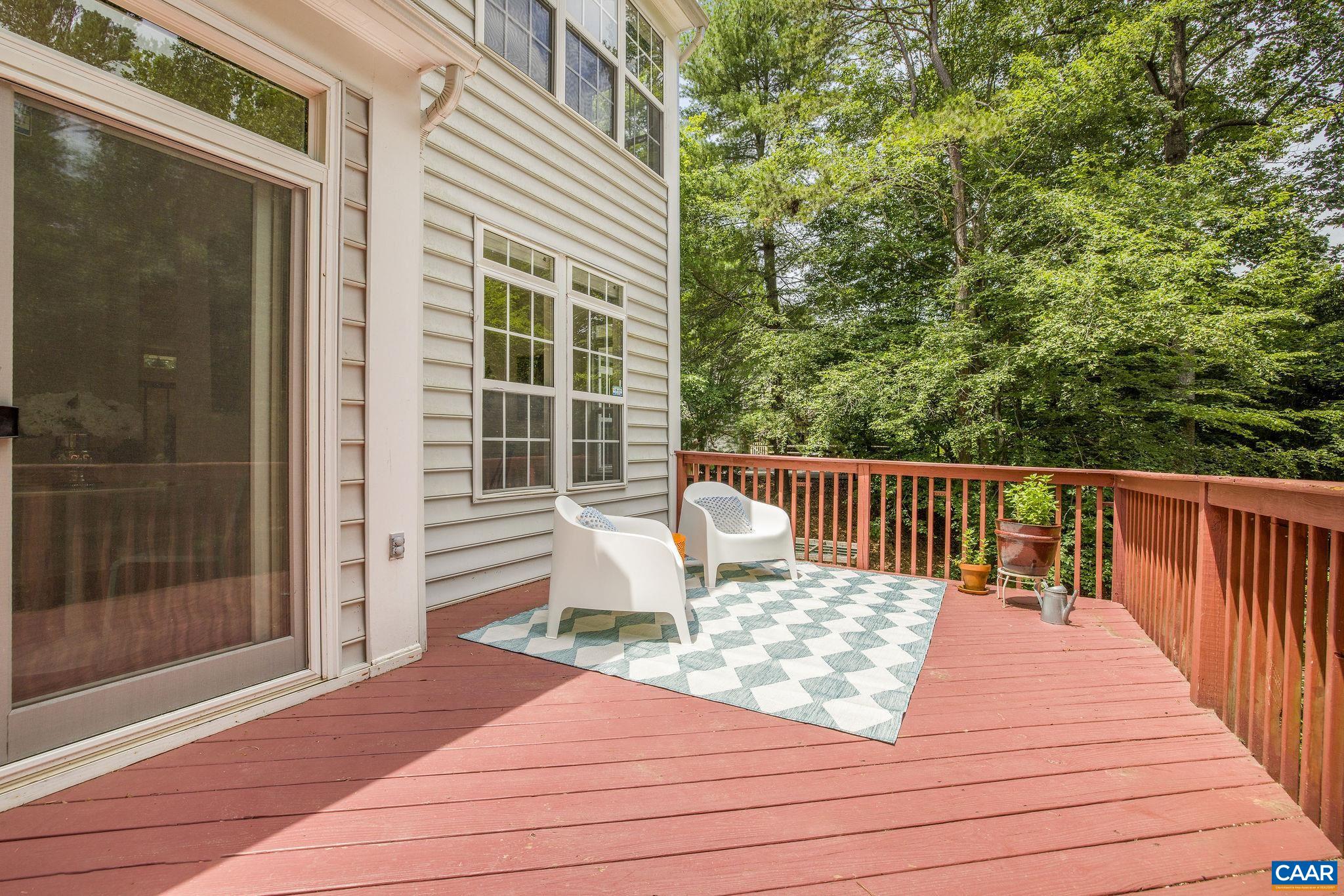 1433 RIVER OAKS RDG