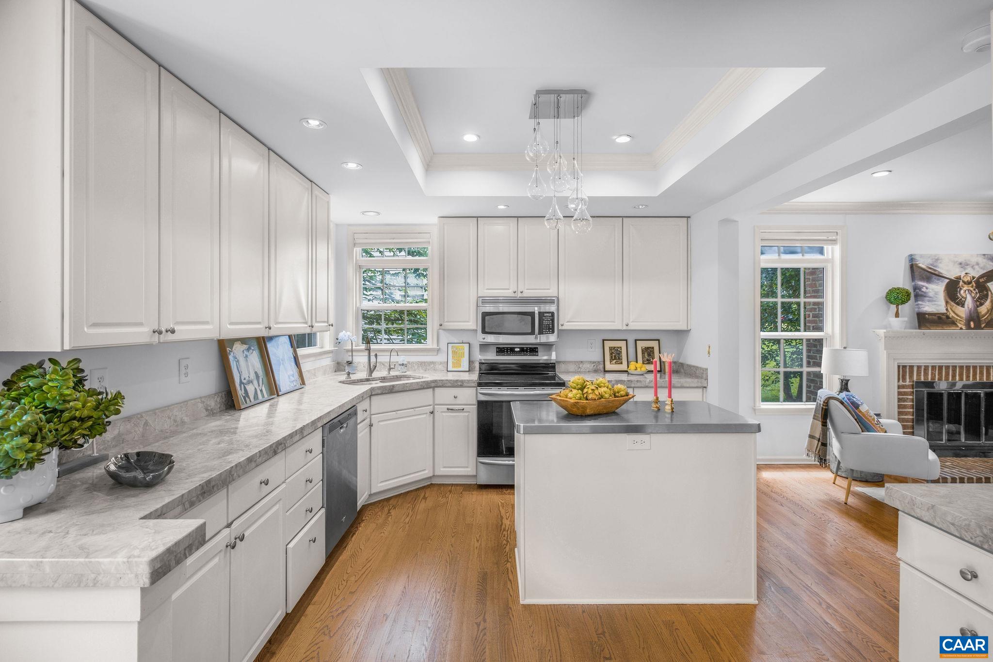 1433 RIVER OAKS RDG