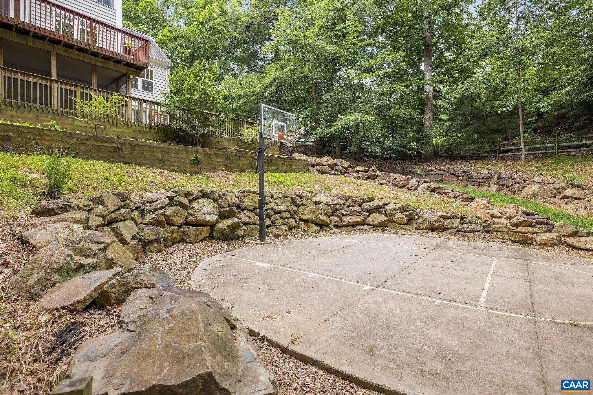 1433 RIVER OAKS RDG