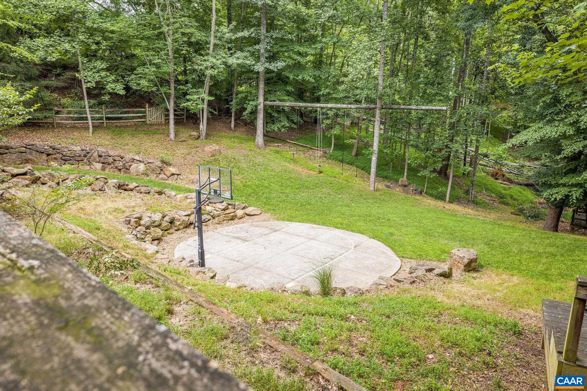 1433 RIVER OAKS RDG