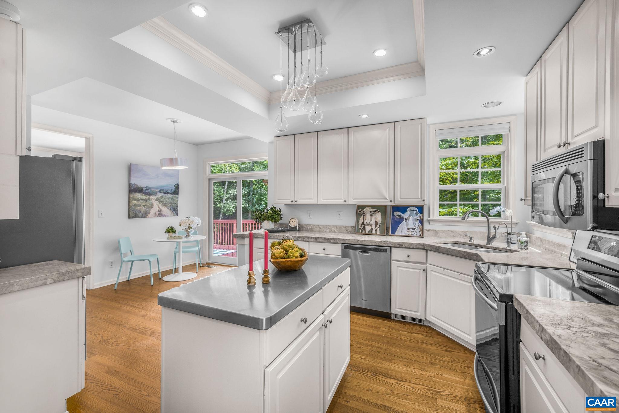 1433 RIVER OAKS RDG