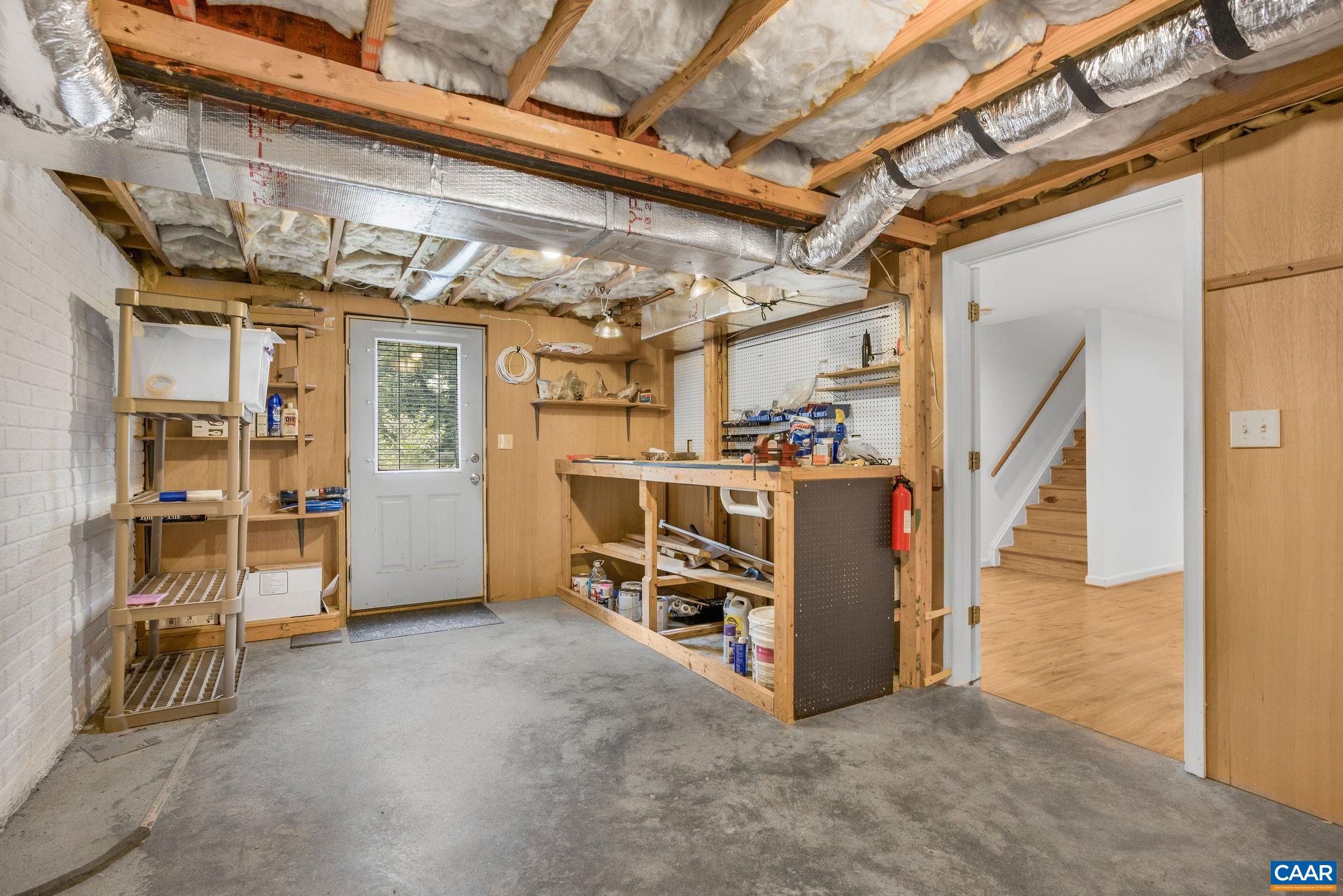 1433 RIVER OAKS RDG