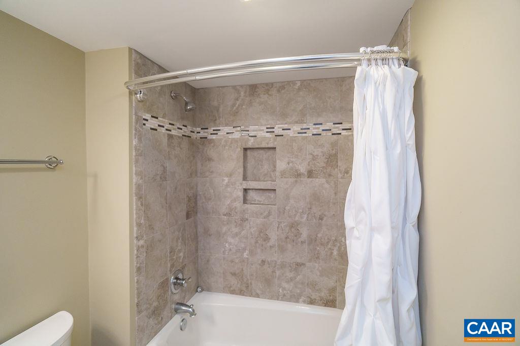 3525 ROCKS MILL LN