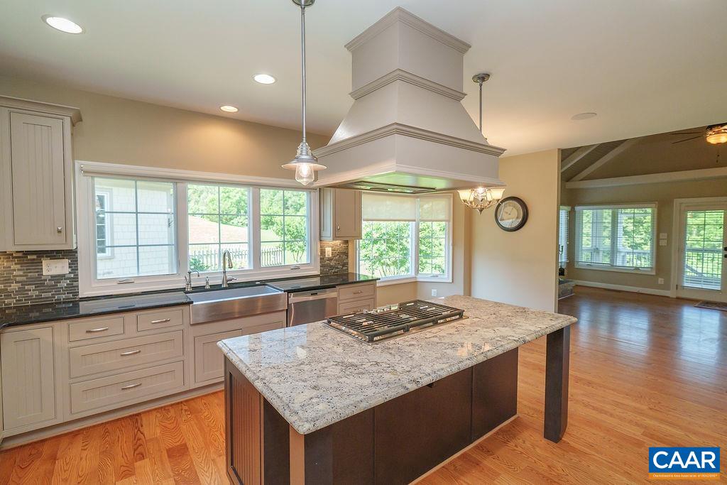 3525 ROCKS MILL LN