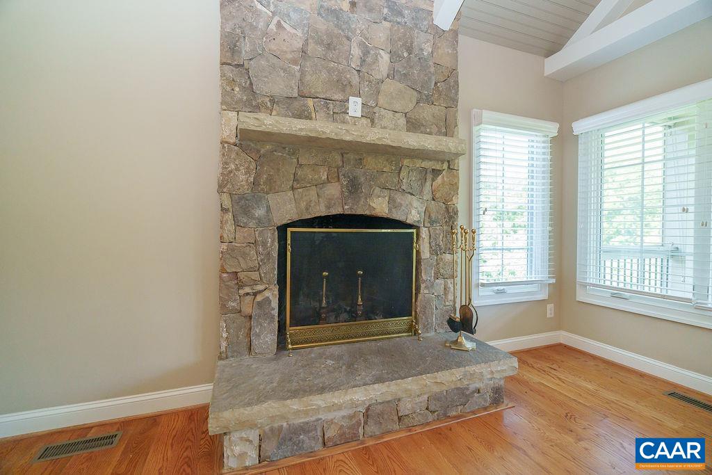 3525 ROCKS MILL LN