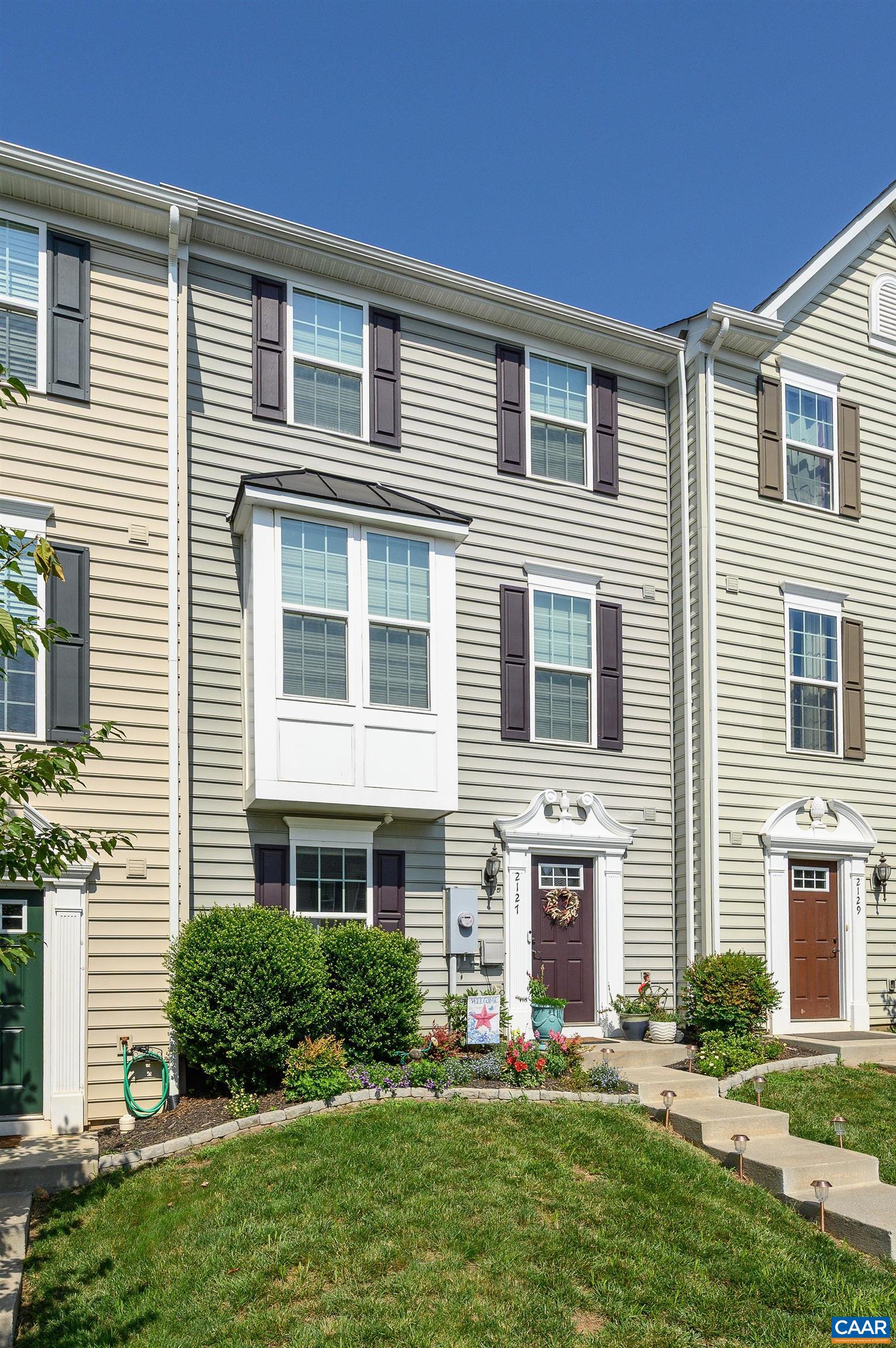2127 ELM TREE KNOLL