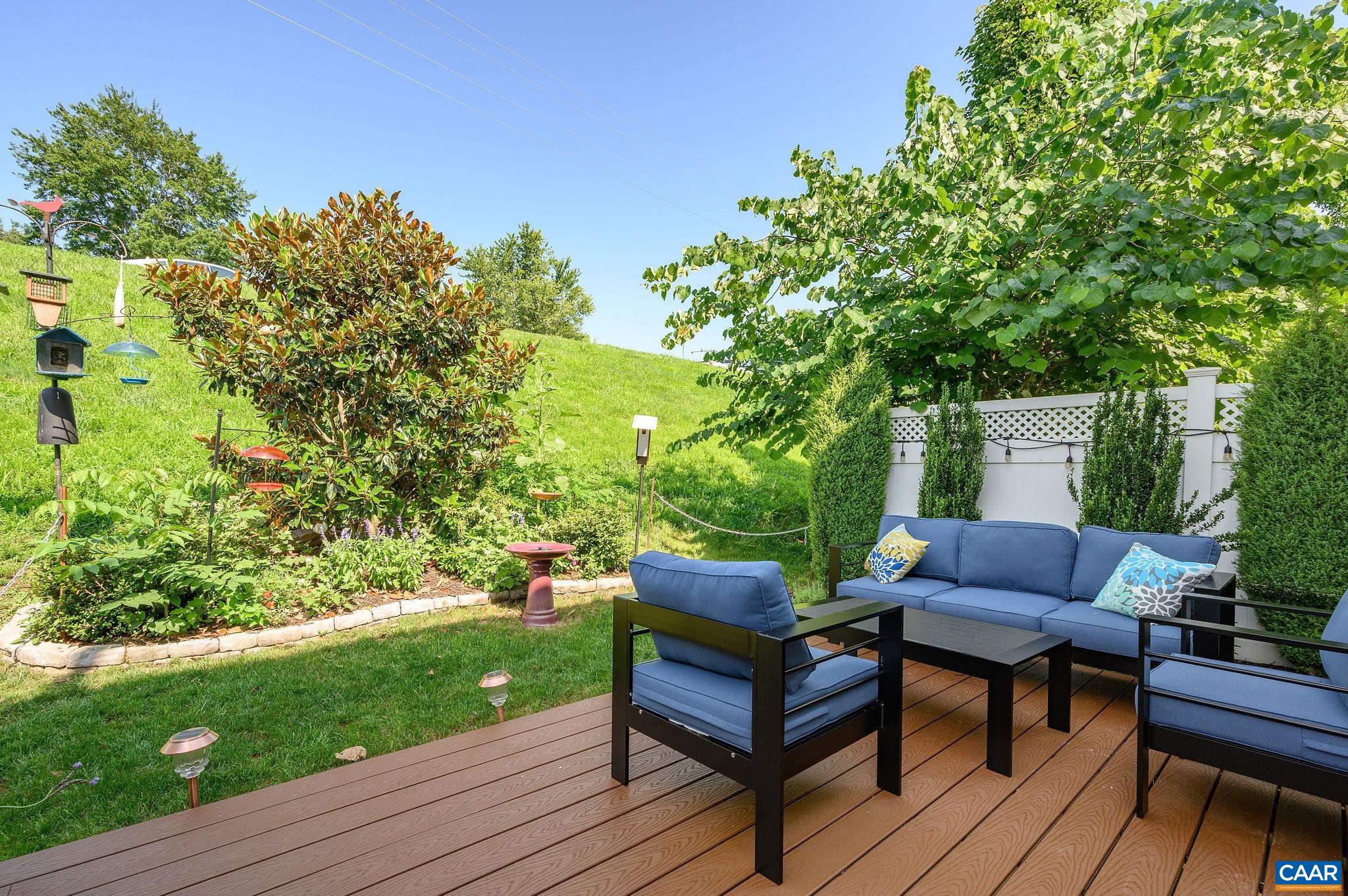 2127 ELM TREE KNOLL