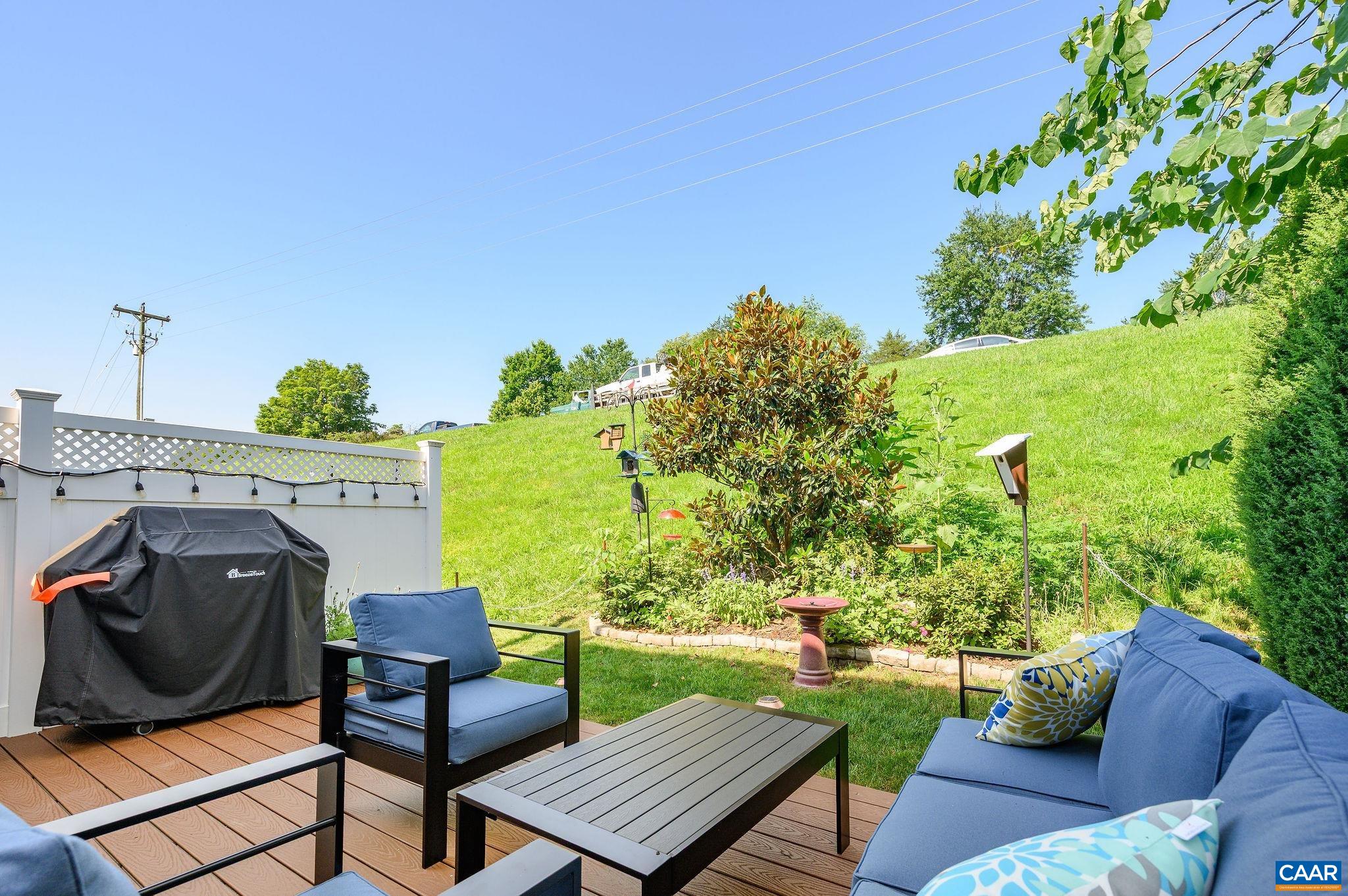 2127 ELM TREE KNOLL
