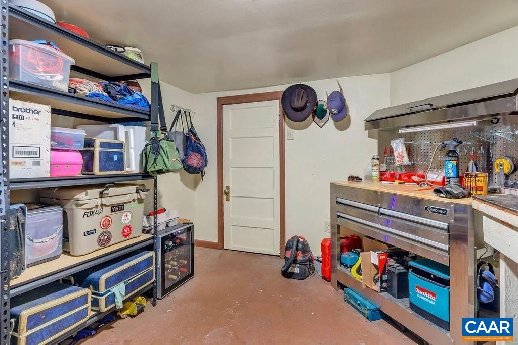 118 RAYMOND AVE