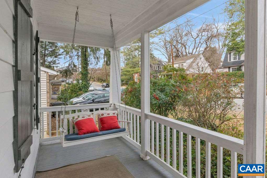 118 RAYMOND AVE