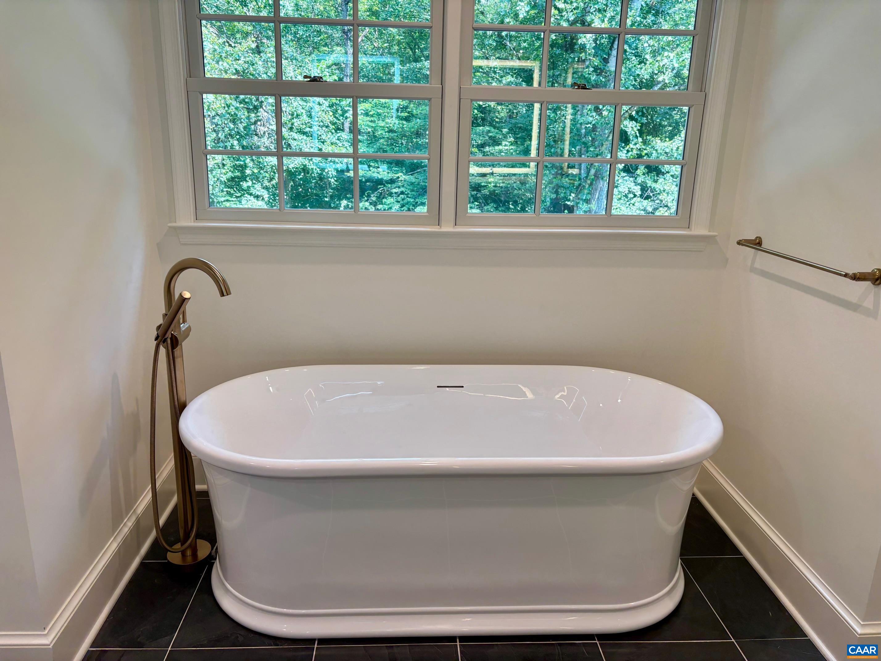 510 PANORAMA RD