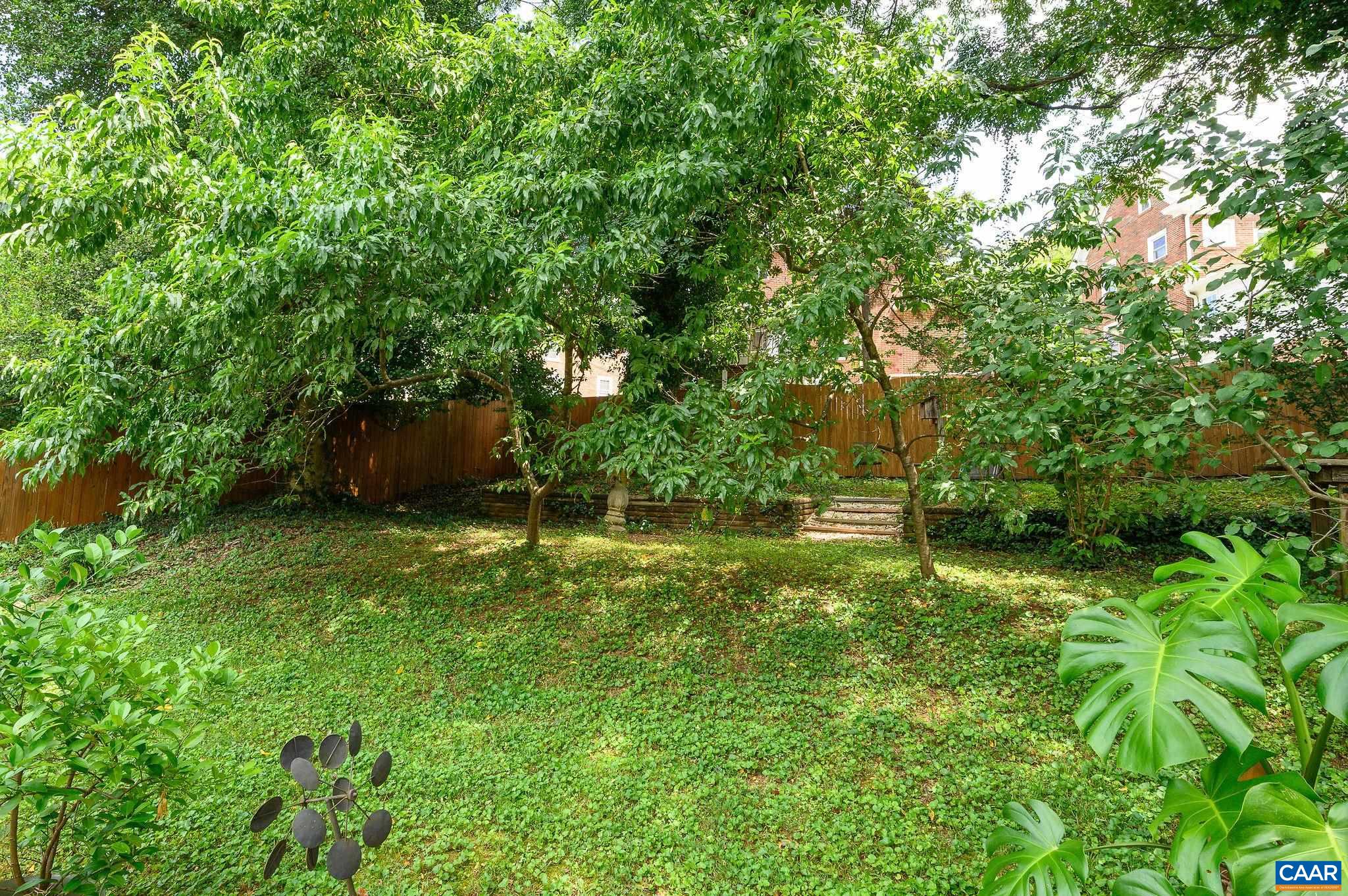 606 MCINTIRE RD