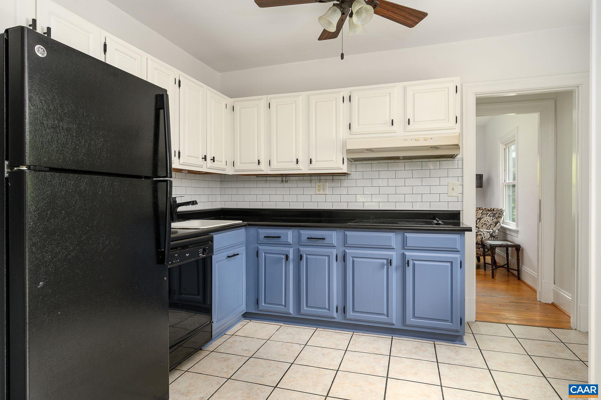 606 MCINTIRE RD