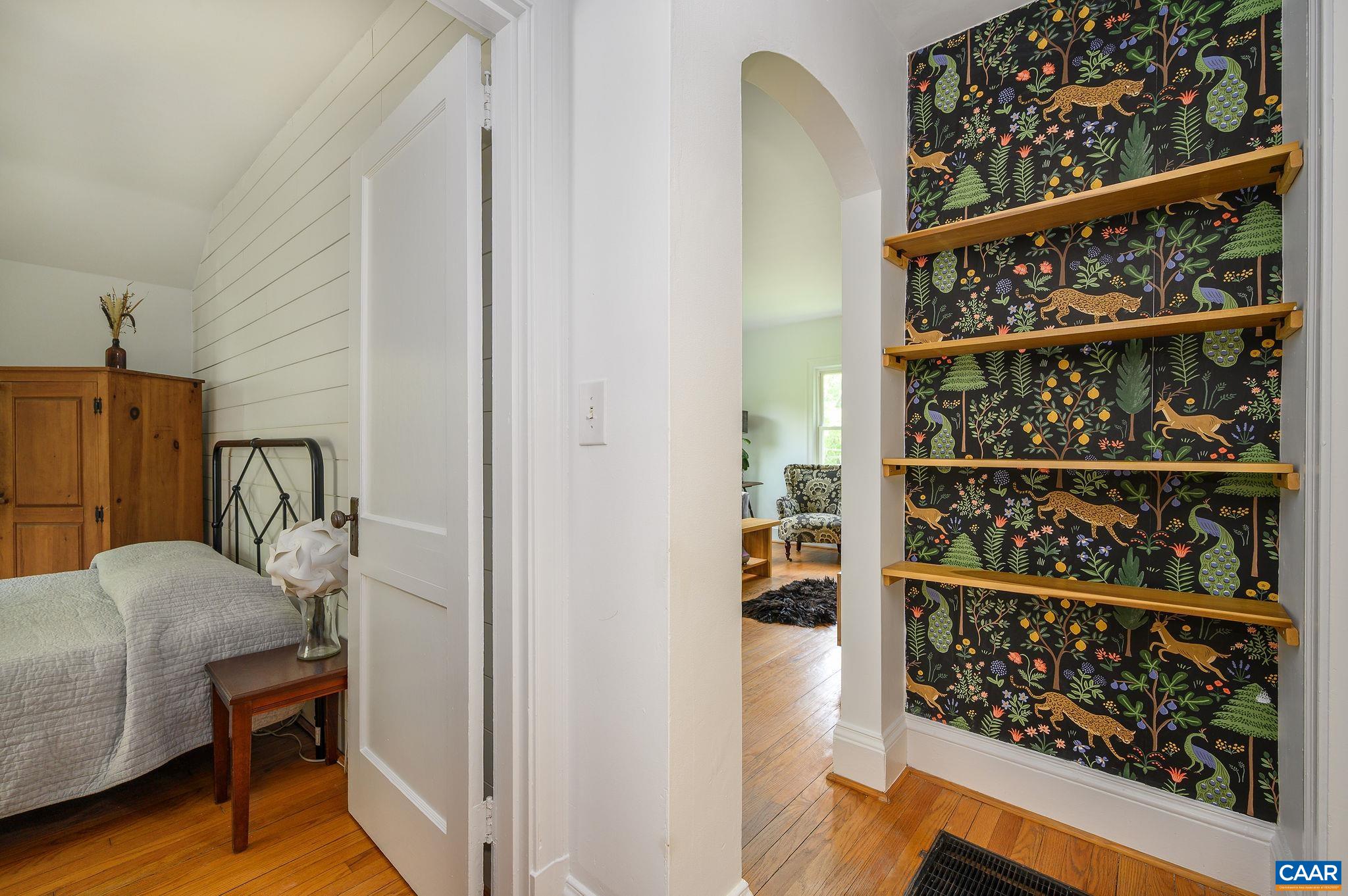 606 MCINTIRE RD