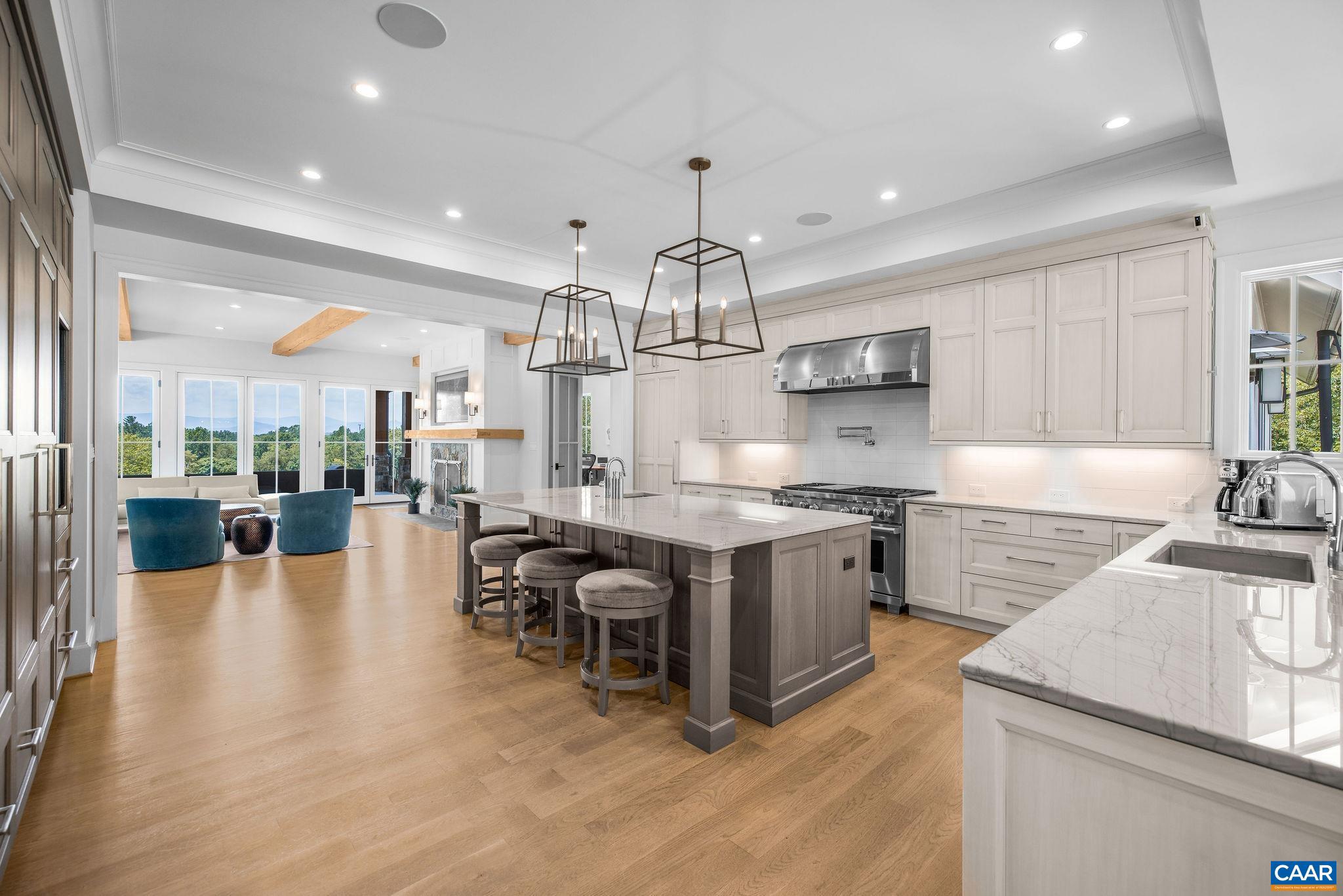 111 Falcon Dr