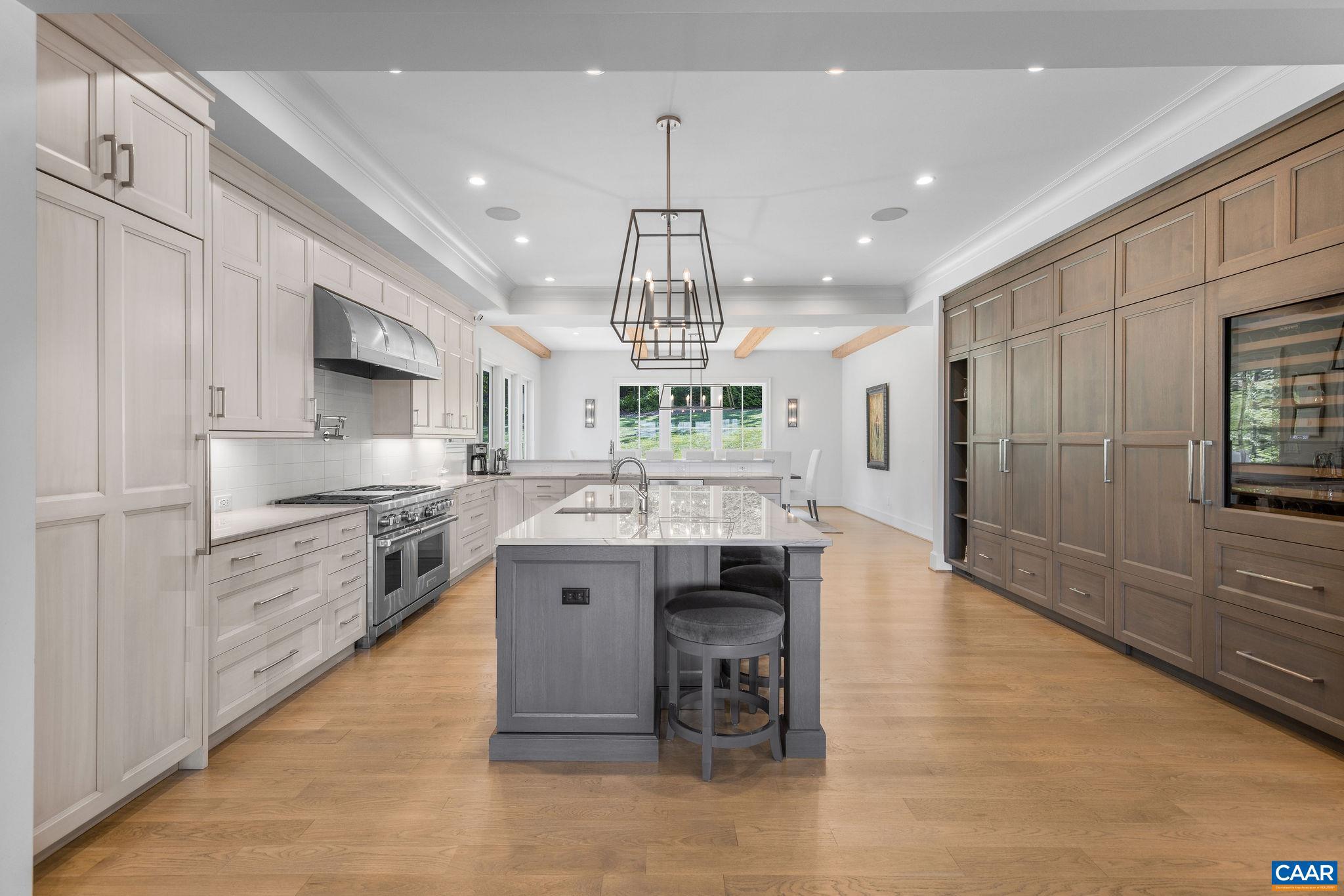 111 Falcon Dr