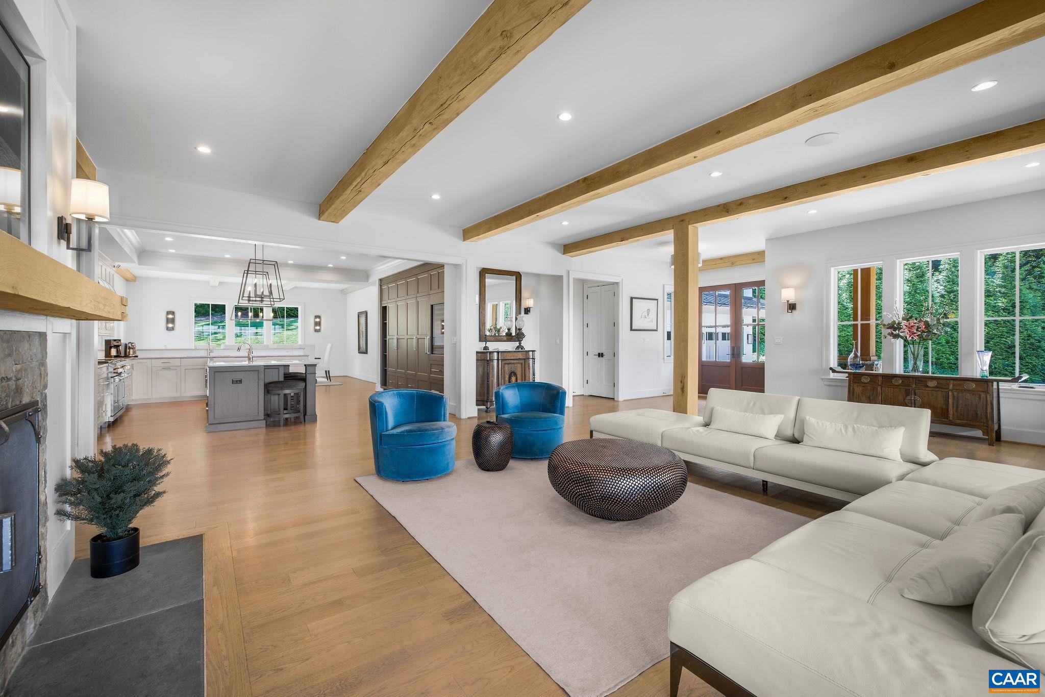 111 Falcon Dr