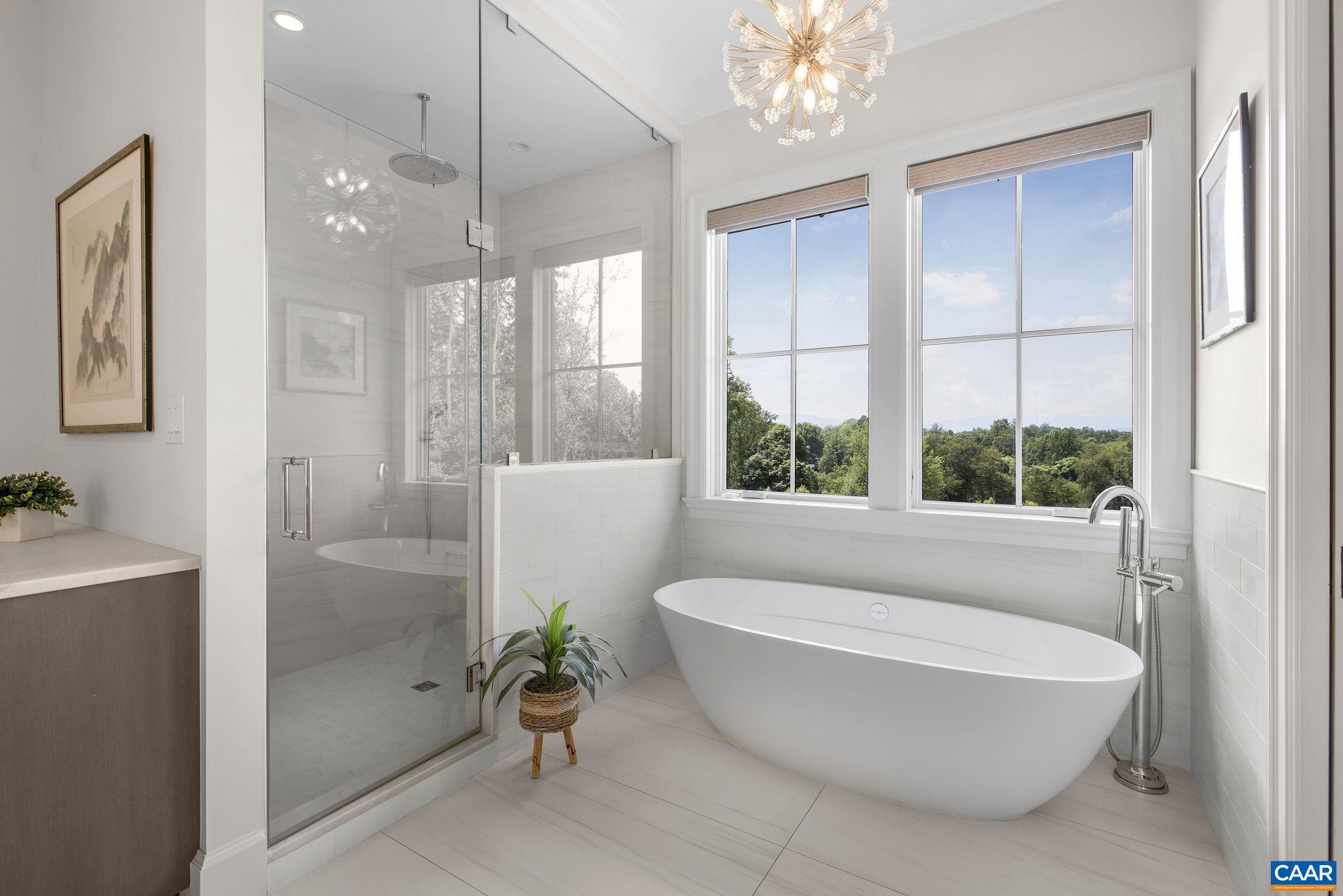 111 Falcon Dr