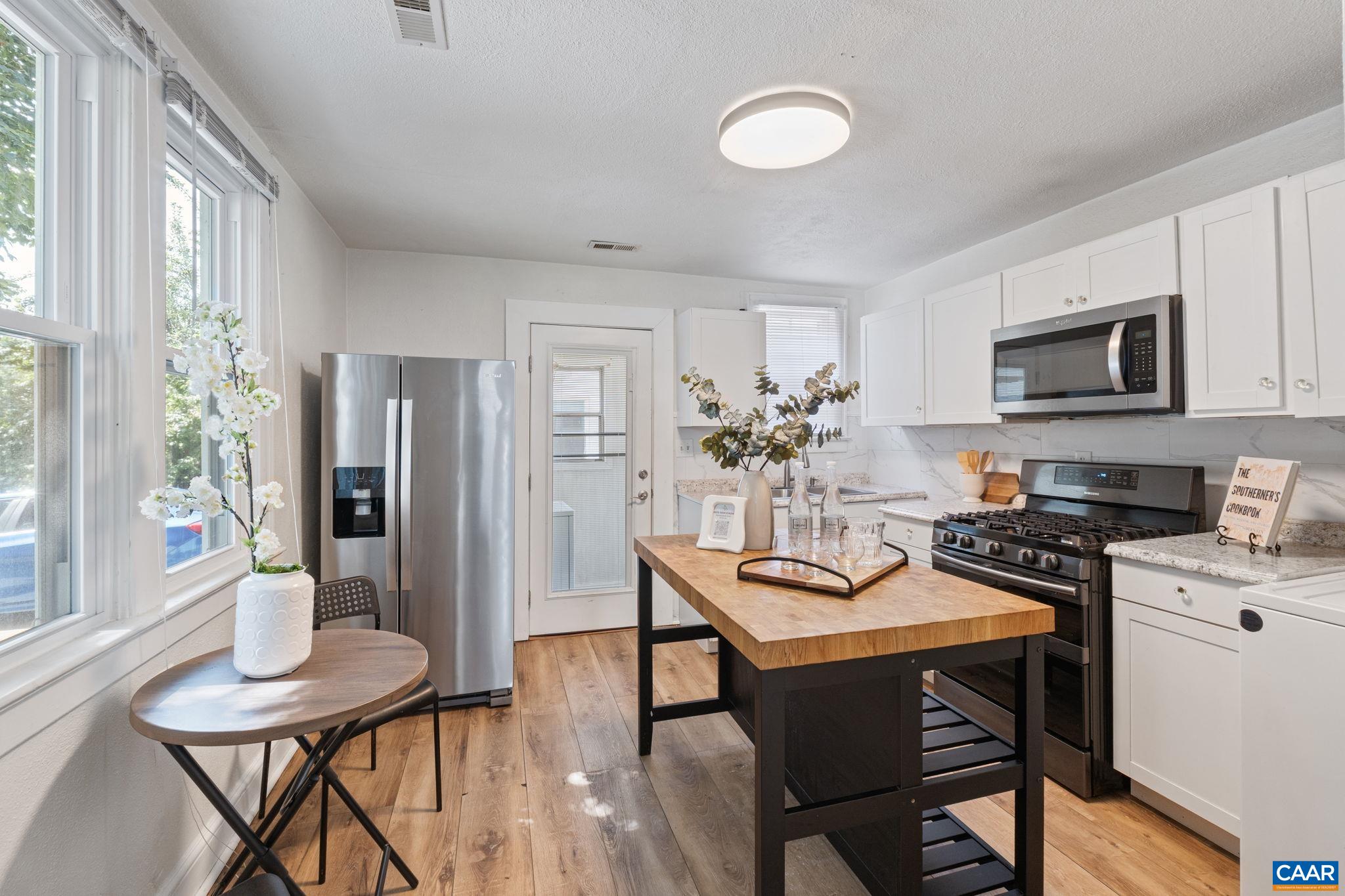 213 MEADE AVE