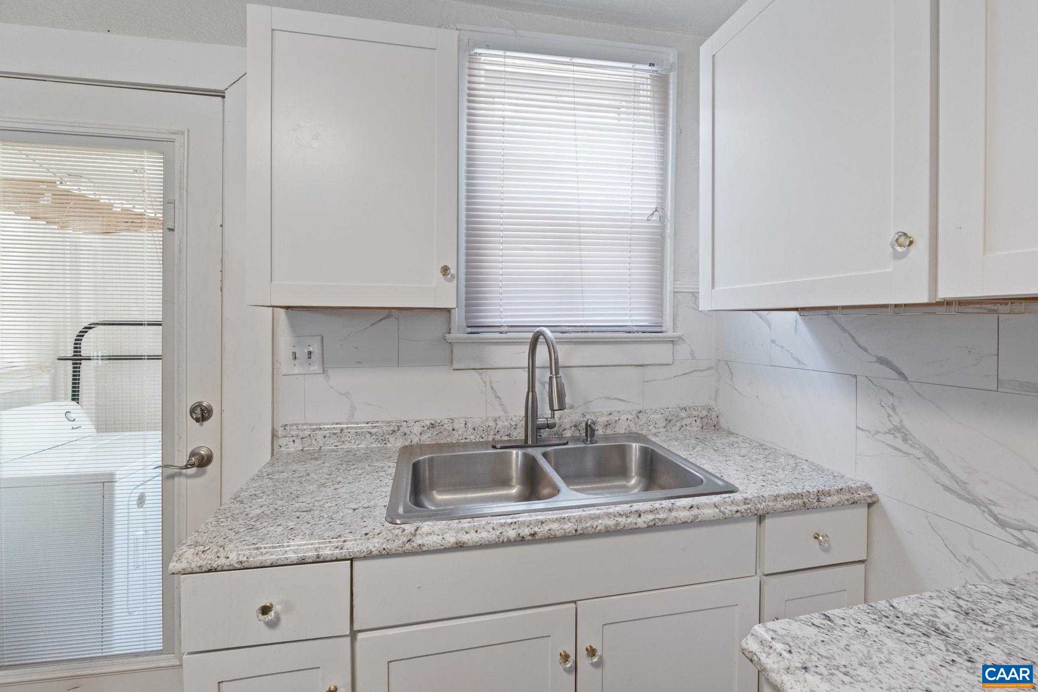 213 MEADE AVE