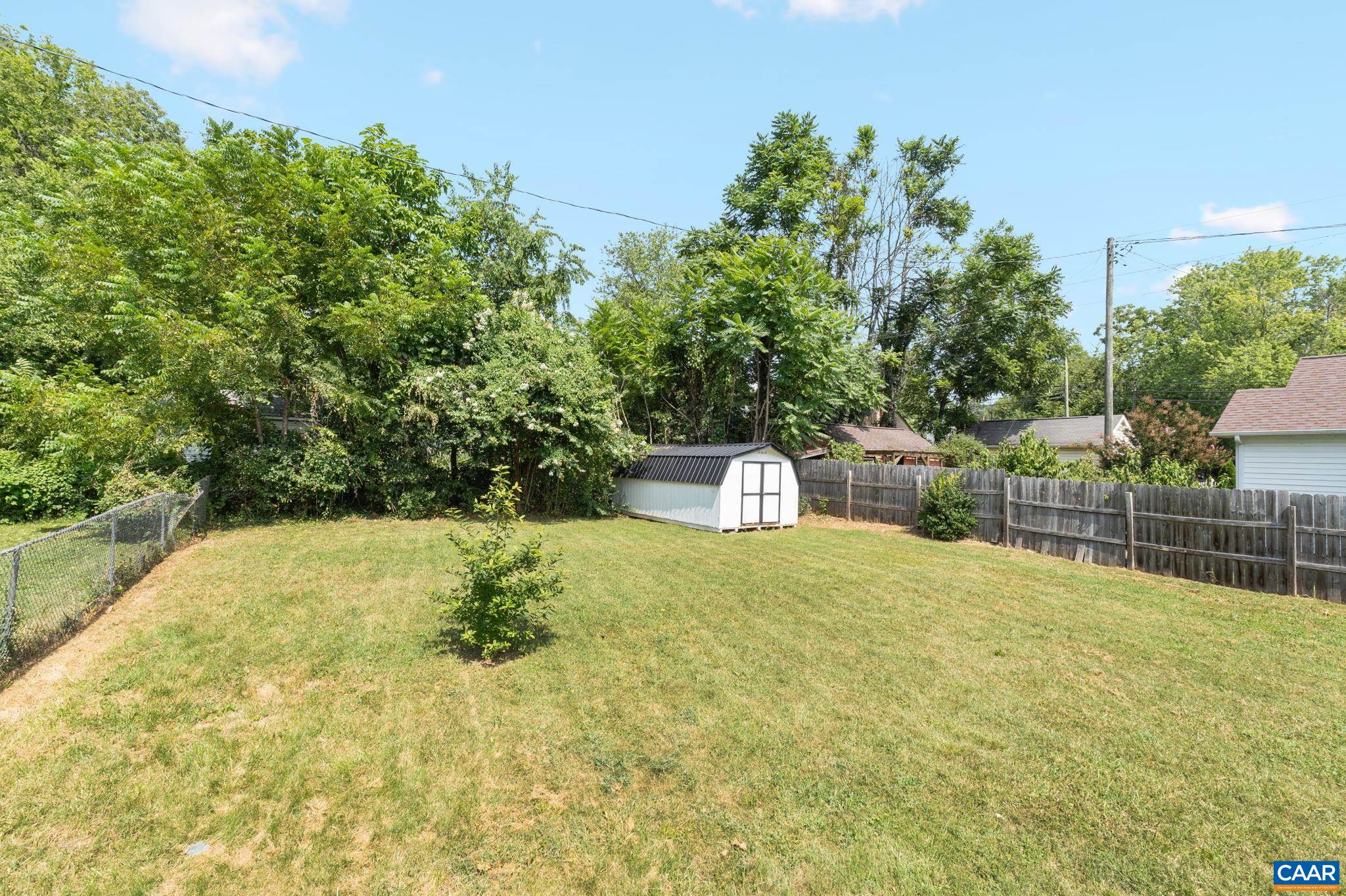 213 MEADE AVE