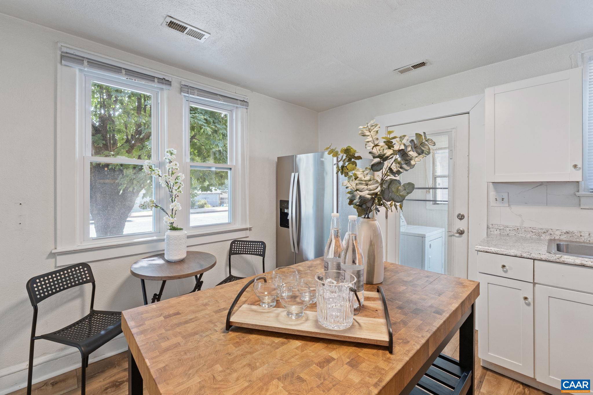 213 MEADE AVE