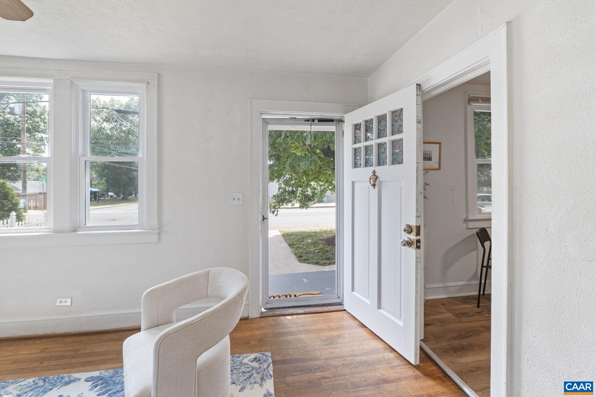 213 MEADE AVE