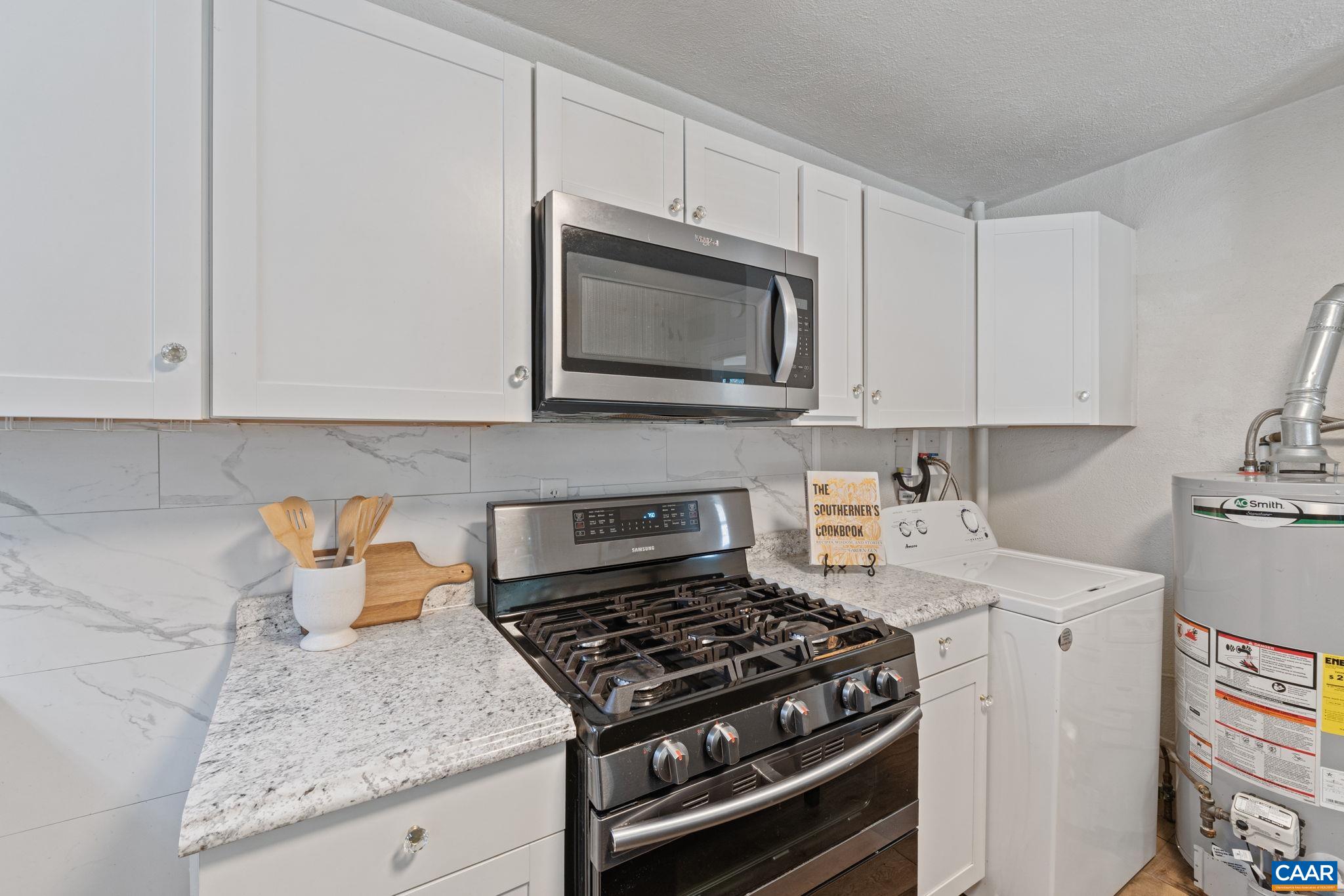 213 MEADE AVE