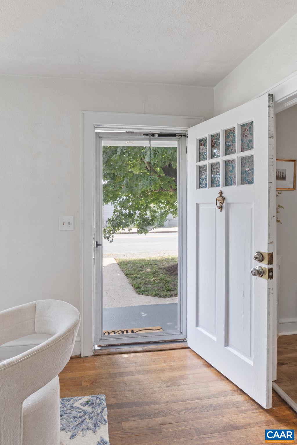 213 MEADE AVE