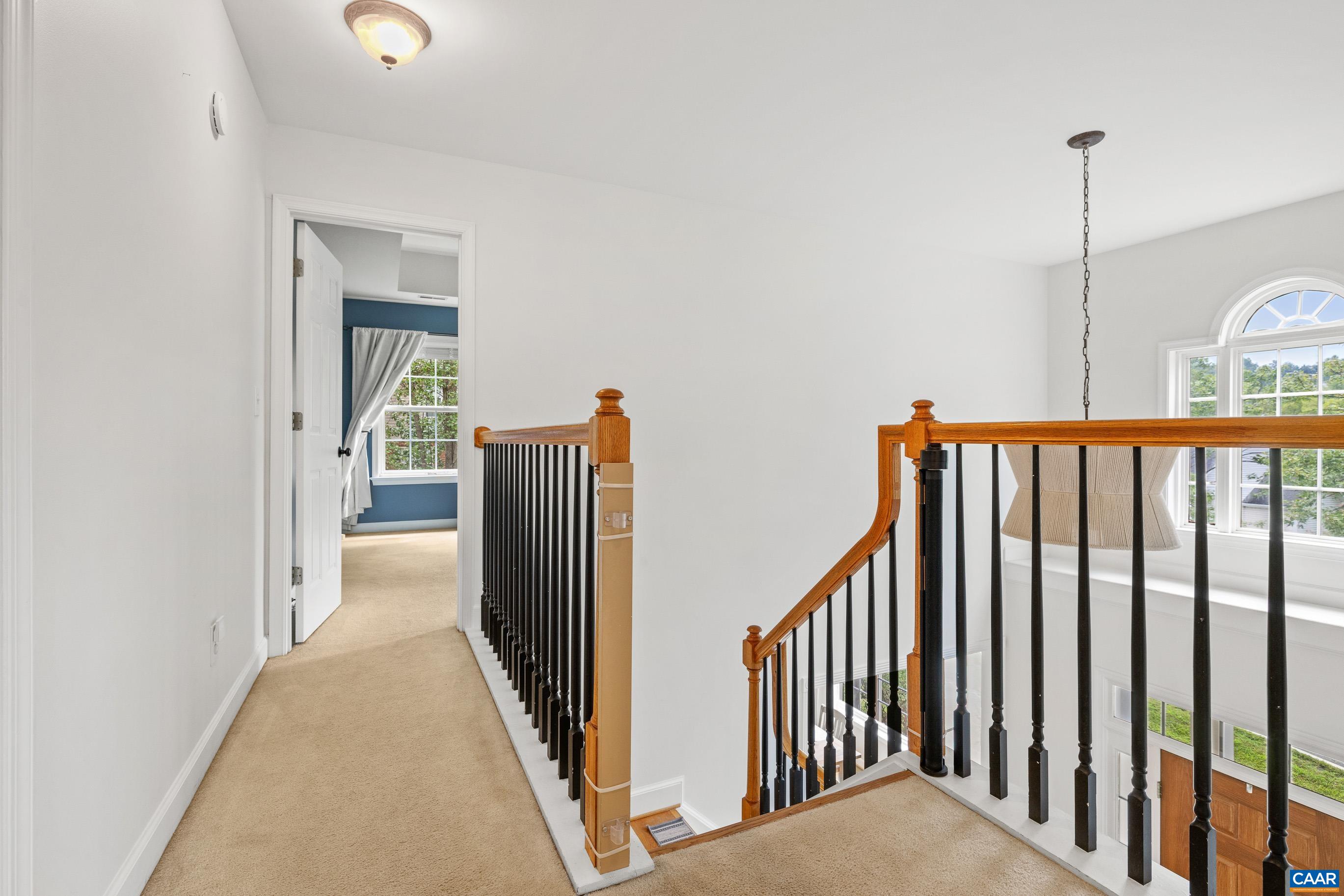 1089 OLYMPIA DR