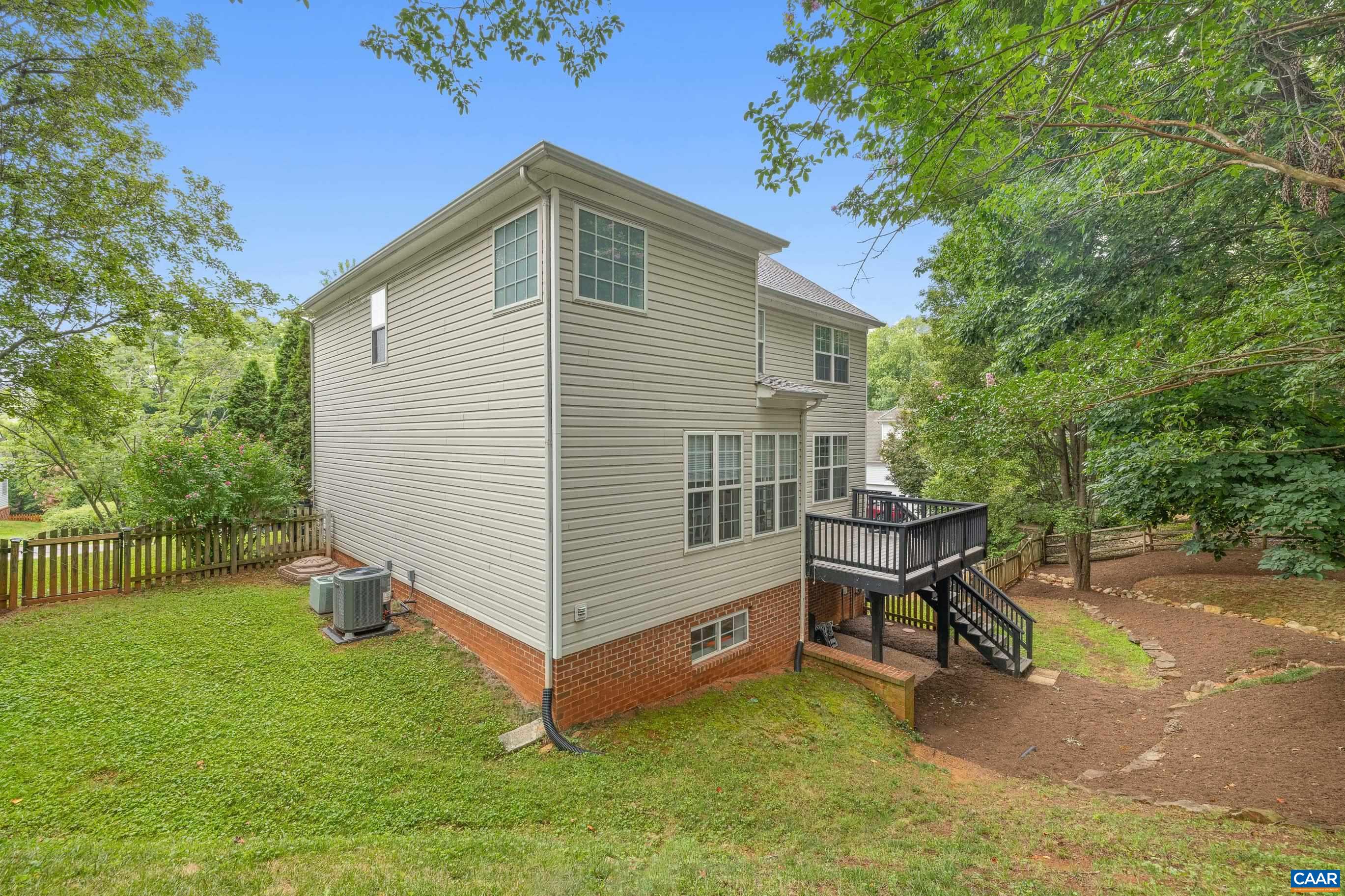 1089 OLYMPIA DR