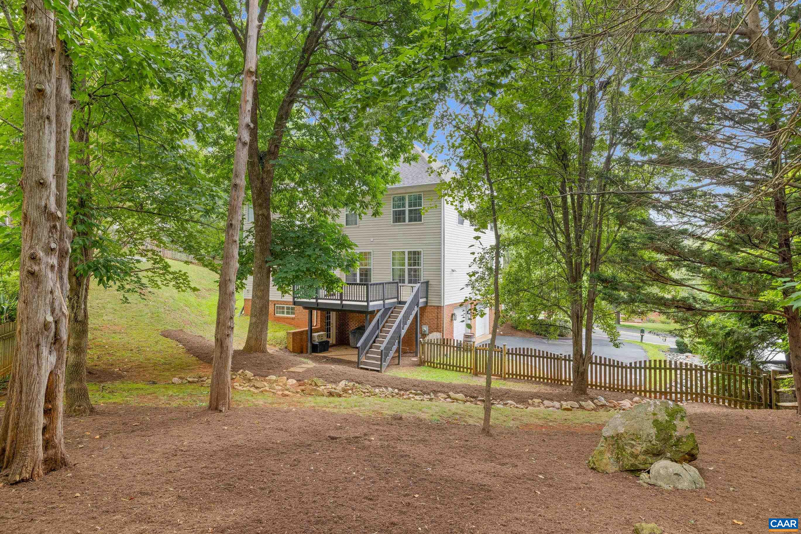1089 OLYMPIA DR